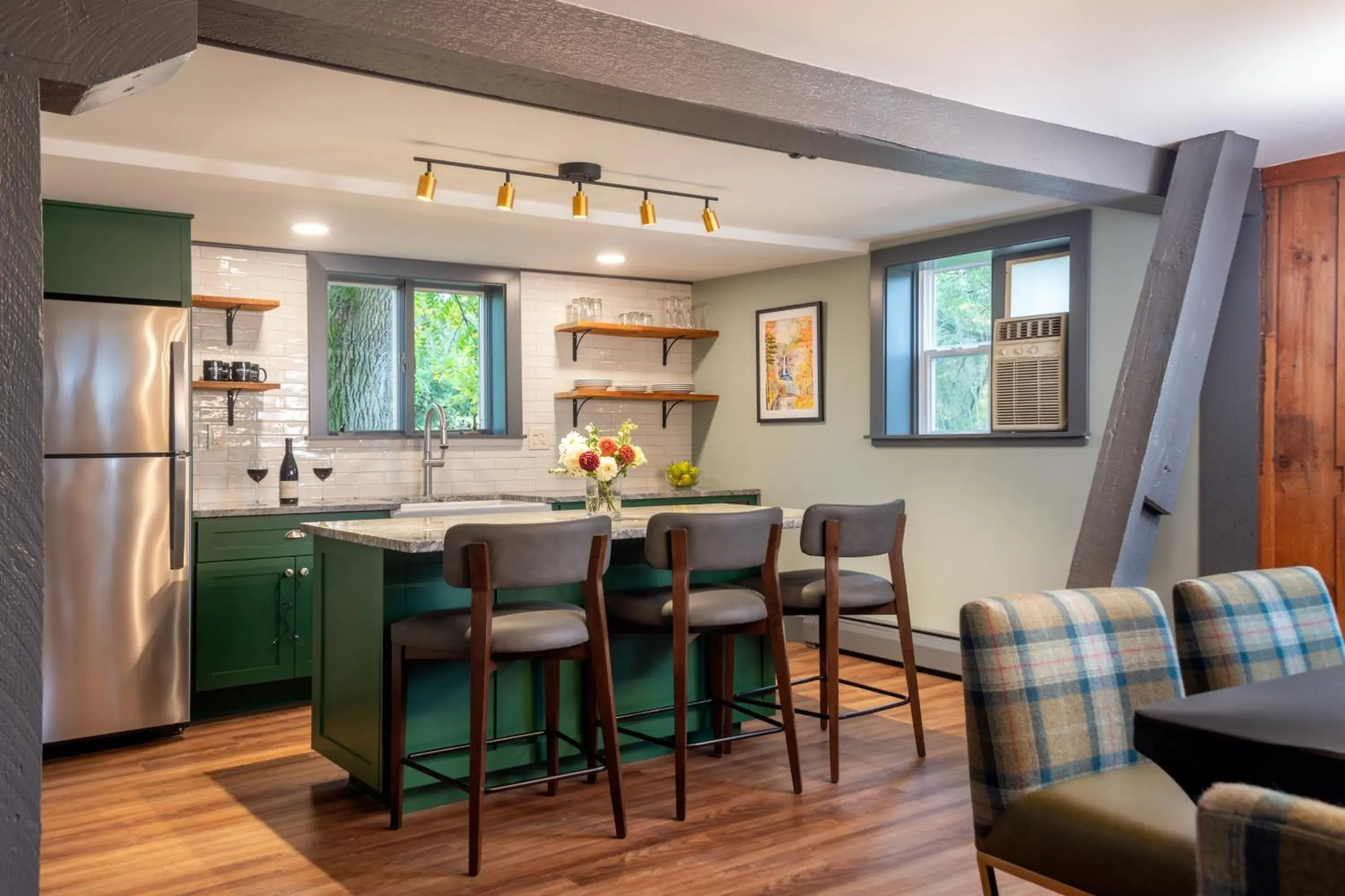 King Studio with Sofa Bed in La Tourelle Inn & Spa King Studio with Sofa Bed in La Tourelle Inn & Spa