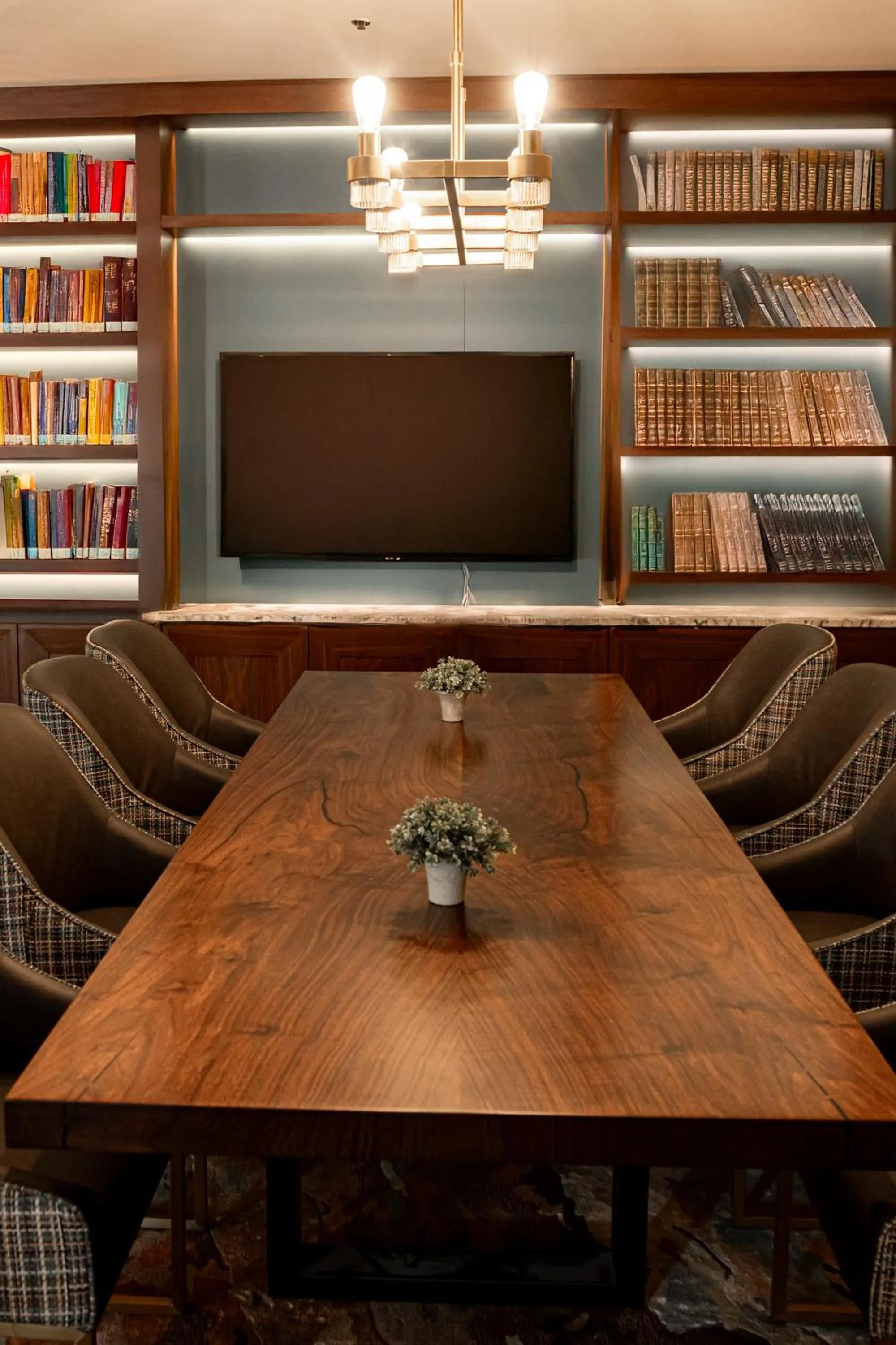 Lobby or reception in La Tourelle Inn & Spa