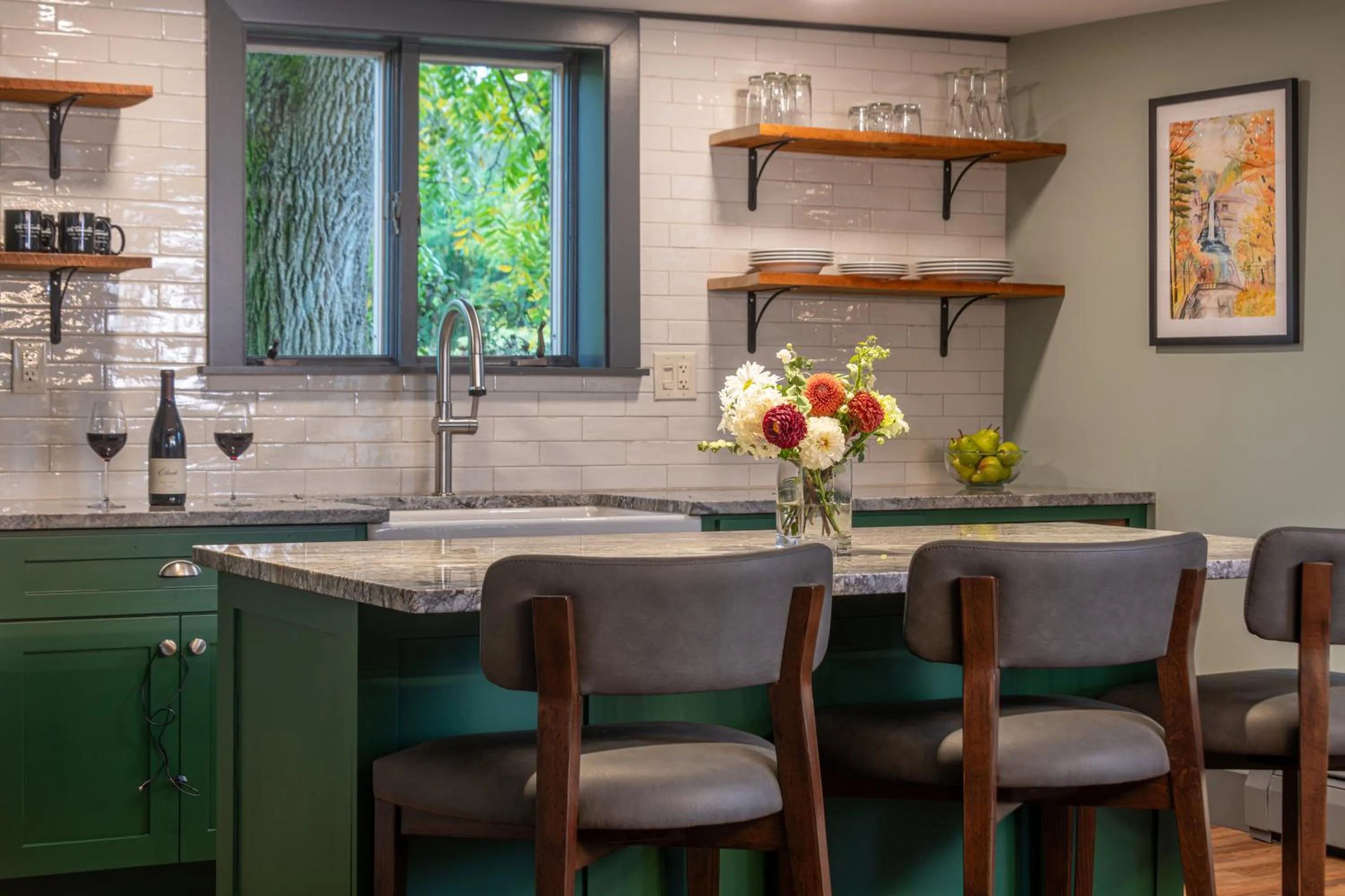 Kitchen or kitchenette in La Tourelle Inn & Spa