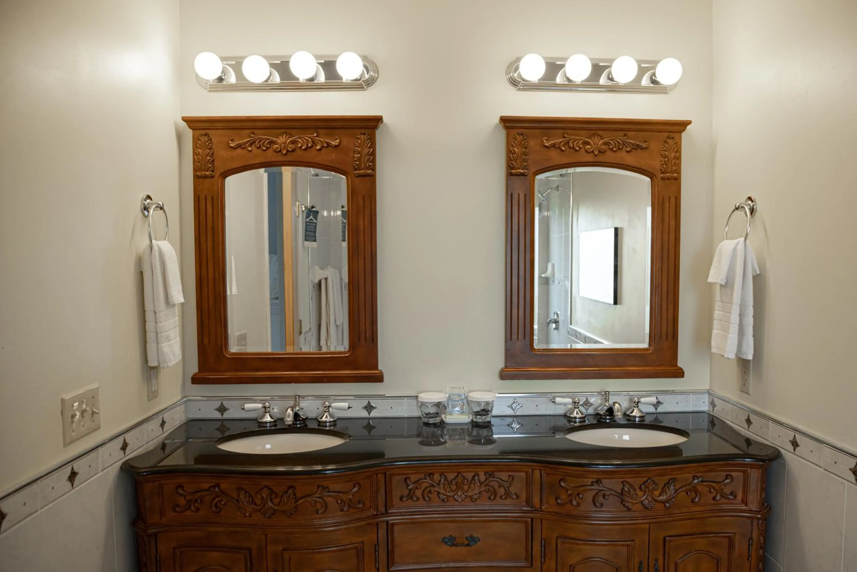 Bathroom in La Tourelle Inn & Spa
