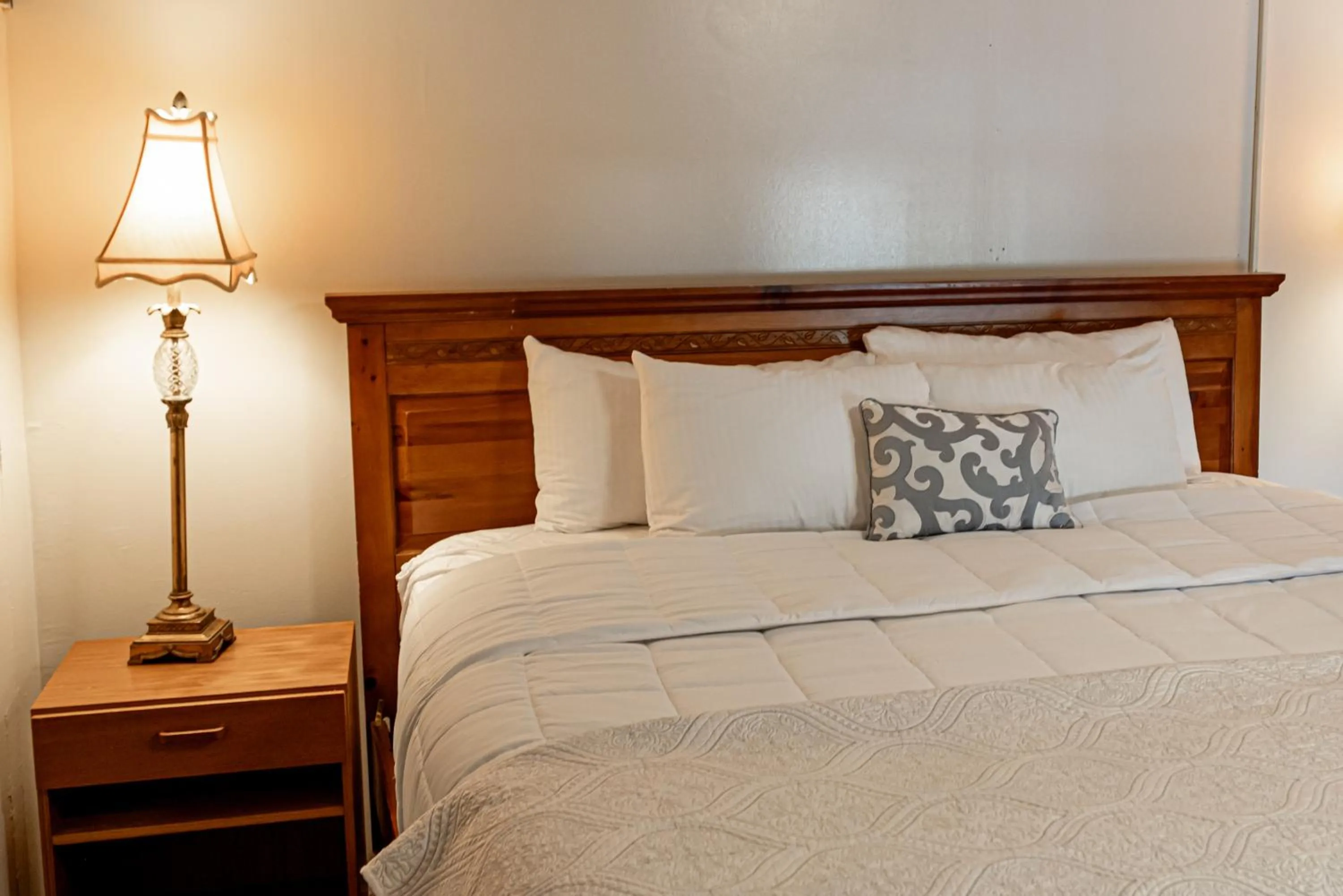 Bedroom, Bed in La Tourelle Inn & Spa