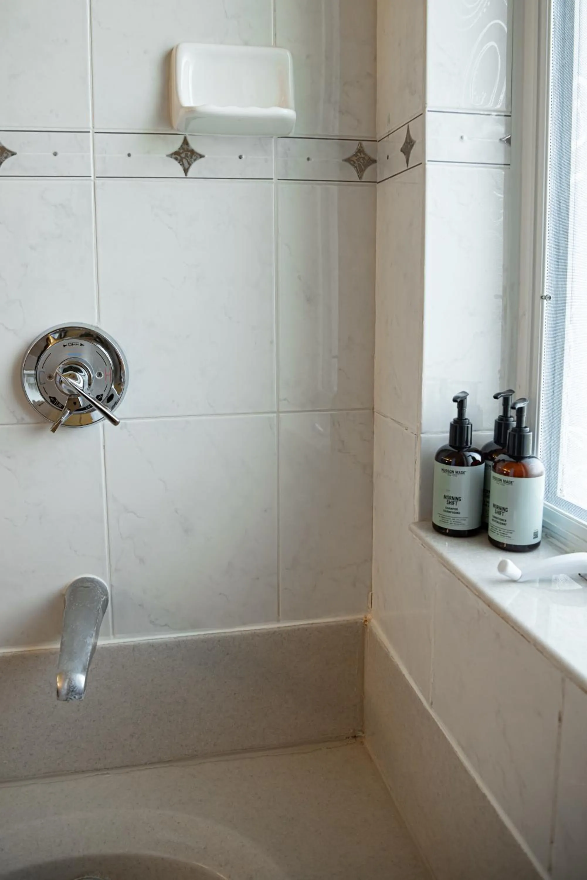 Bath in La Tourelle Inn & Spa