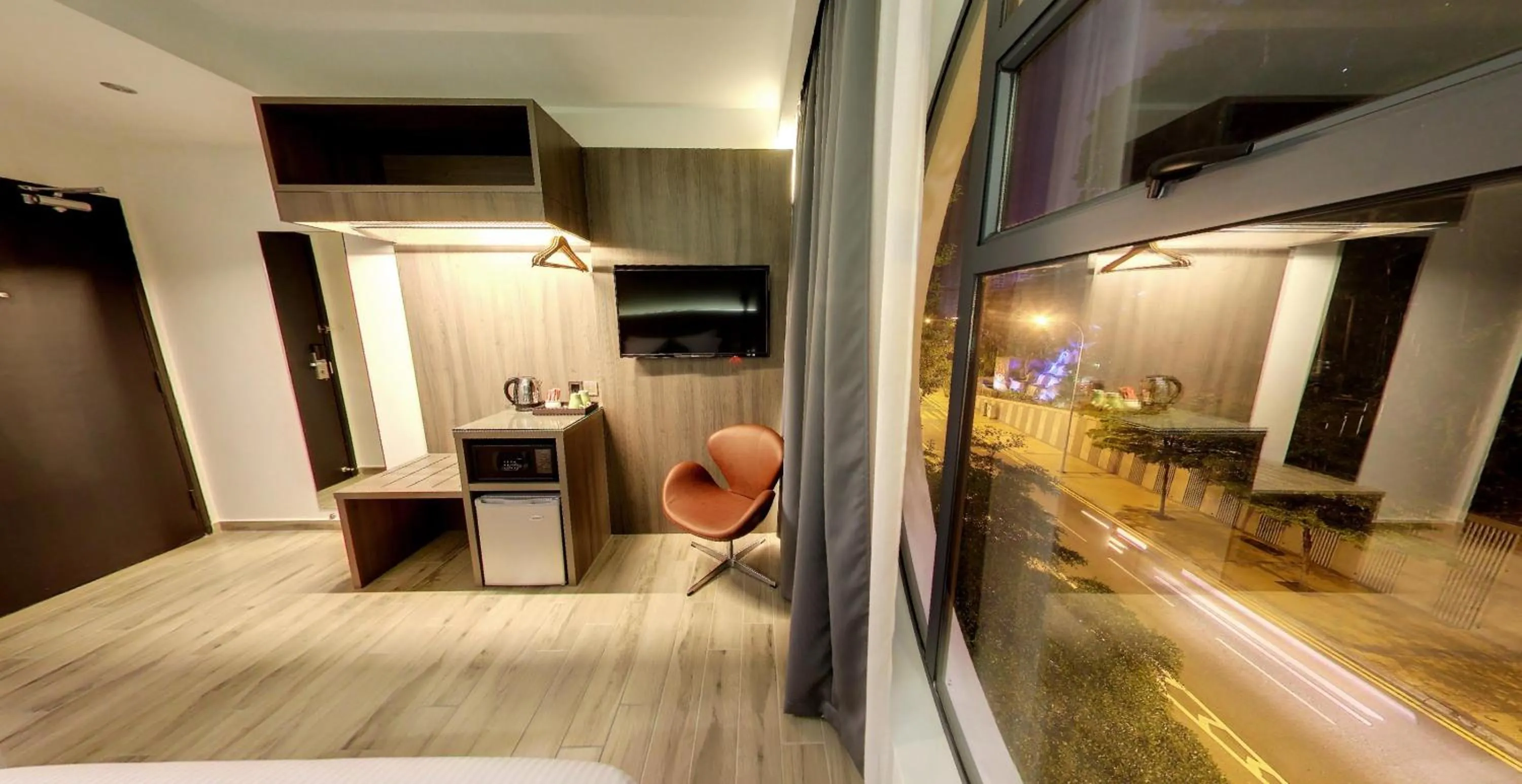 Night in Flora by Crossroads Hotel