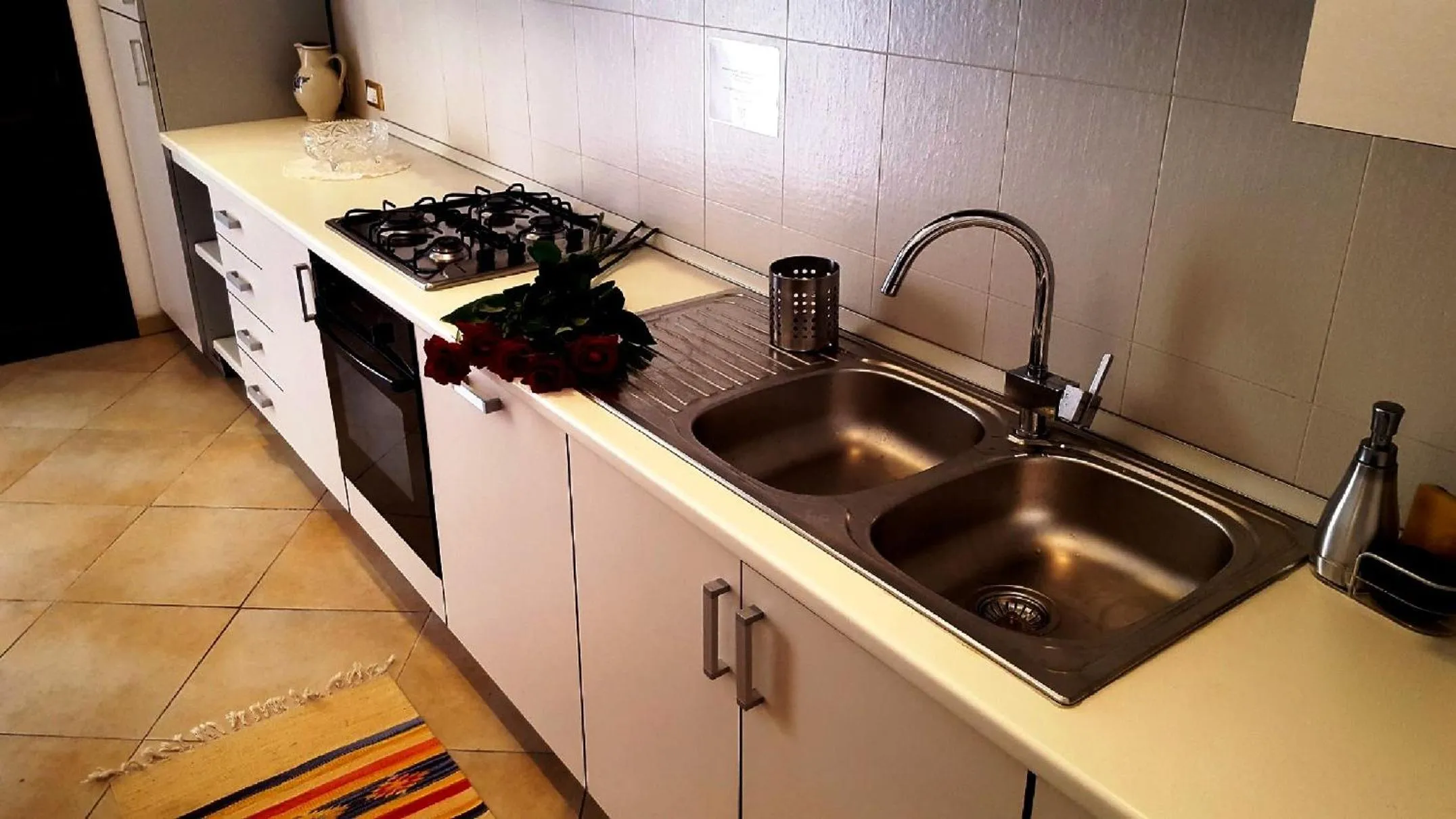 Kitchen or kitchenette in Palazzo Zimatore Residenza D'Epoca