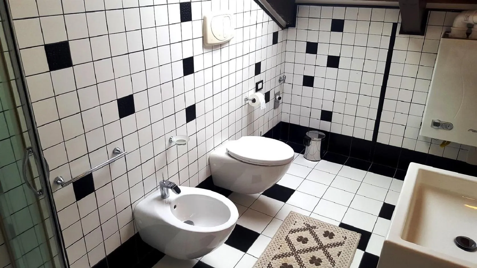 Toilet in Palazzo Zimatore Residenza D'Epoca