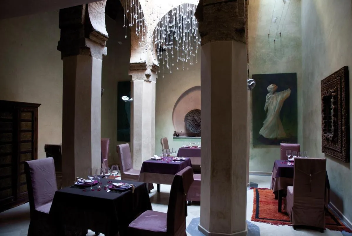 Restaurant/places to eat in Riad Siwan