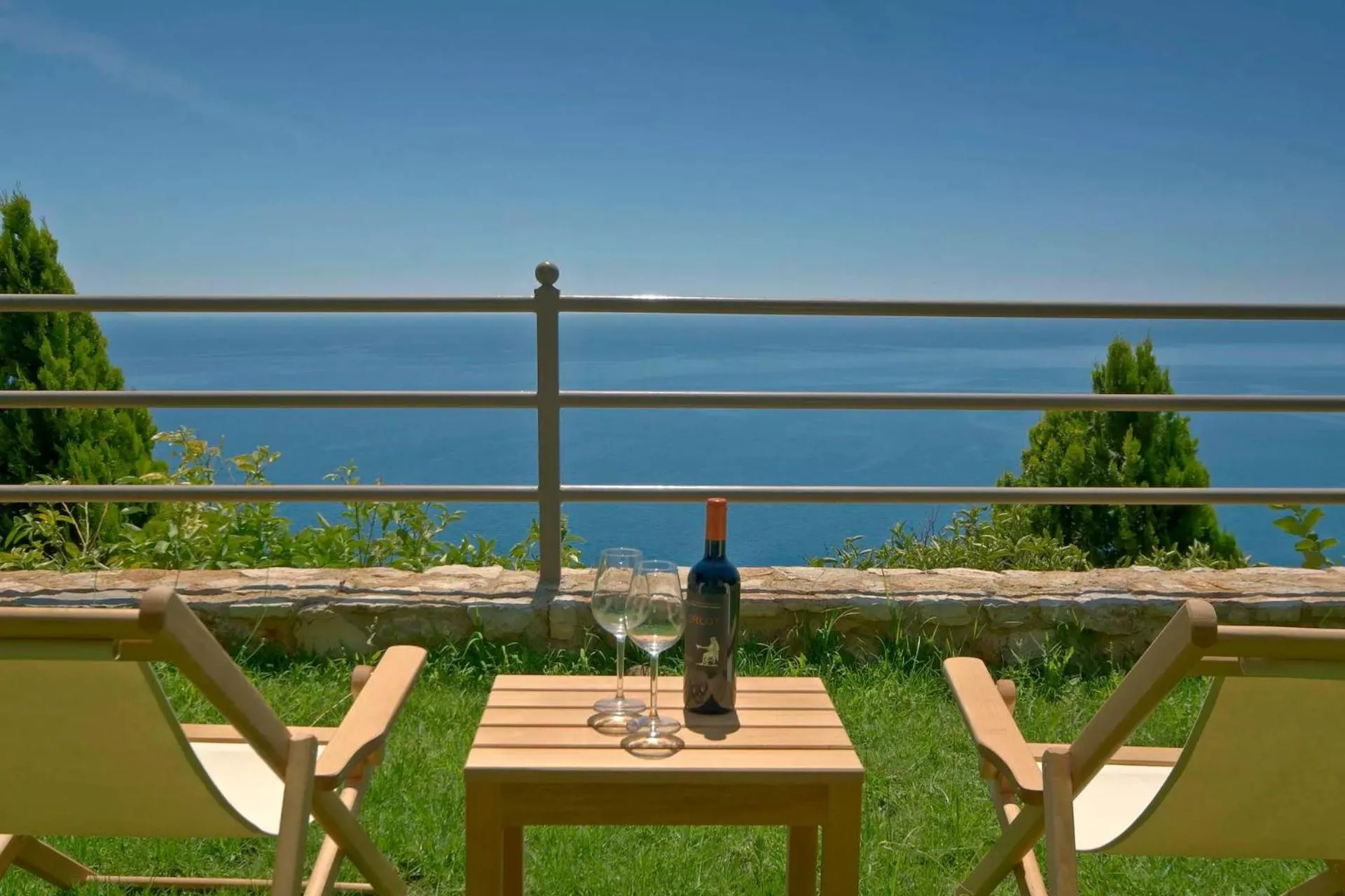 Garden in Blue Horizon Suites