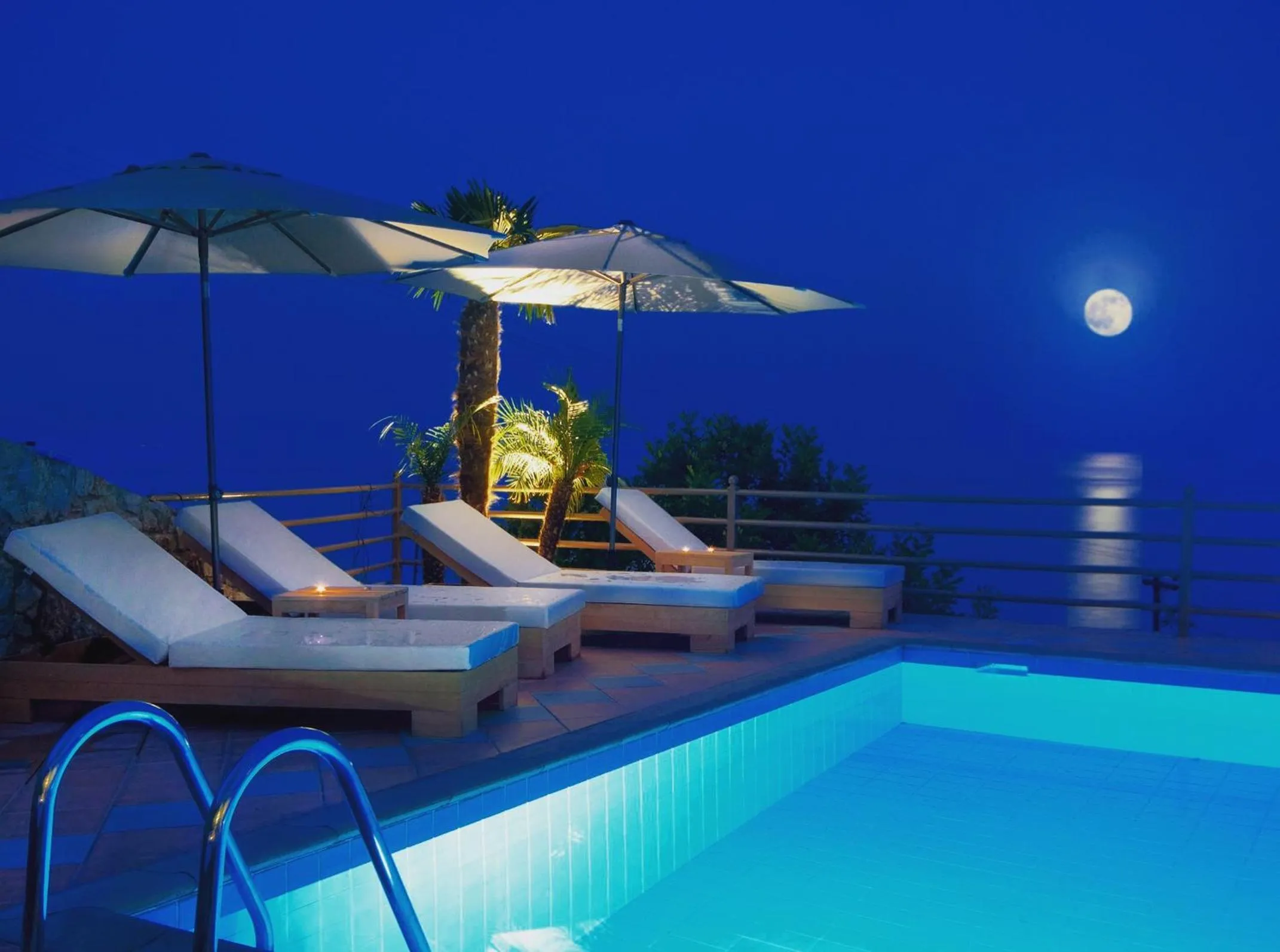 Swimming pool in Blue Horizon Suites