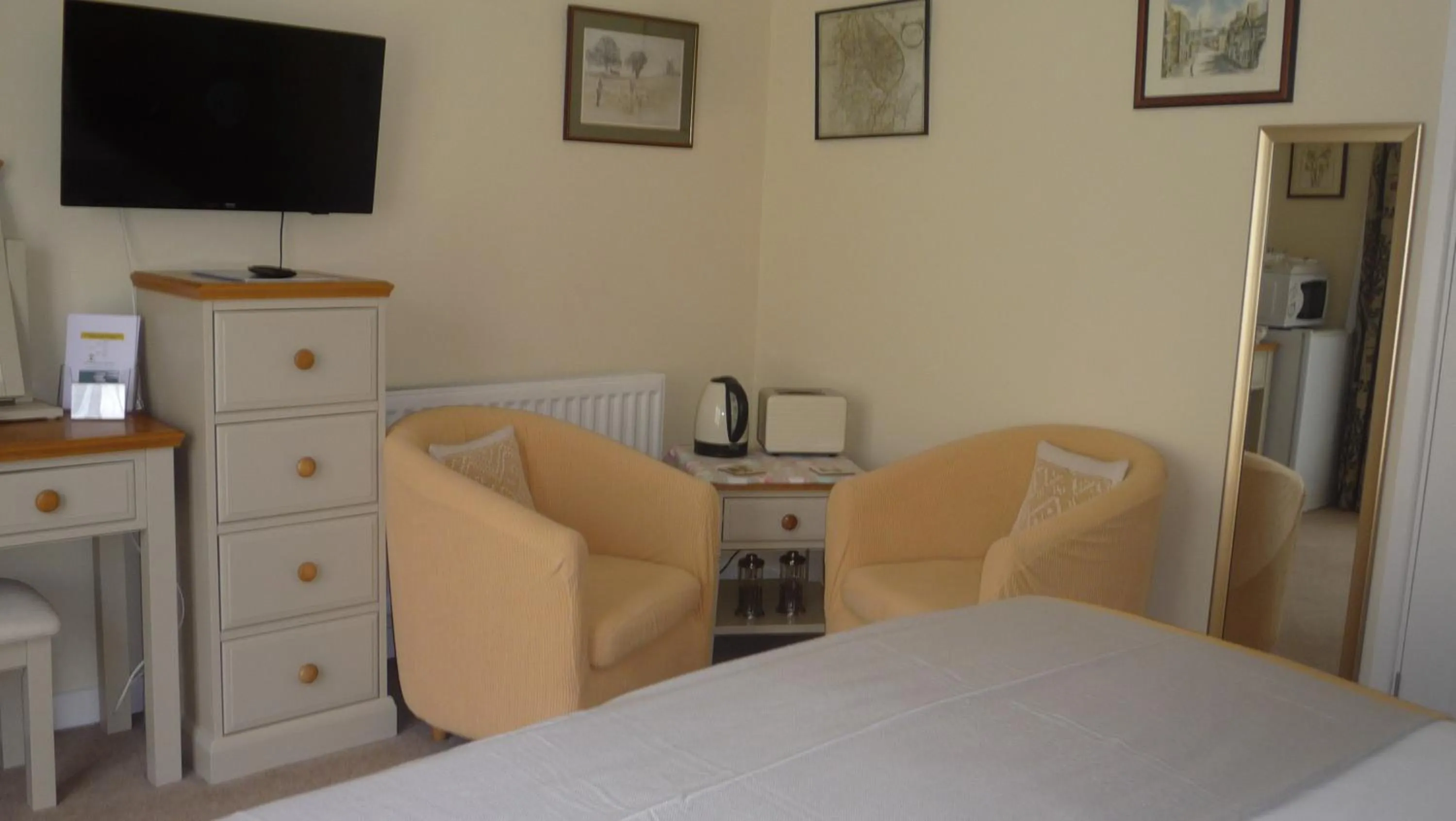 TV and multimedia, Bed in The Little Annexe