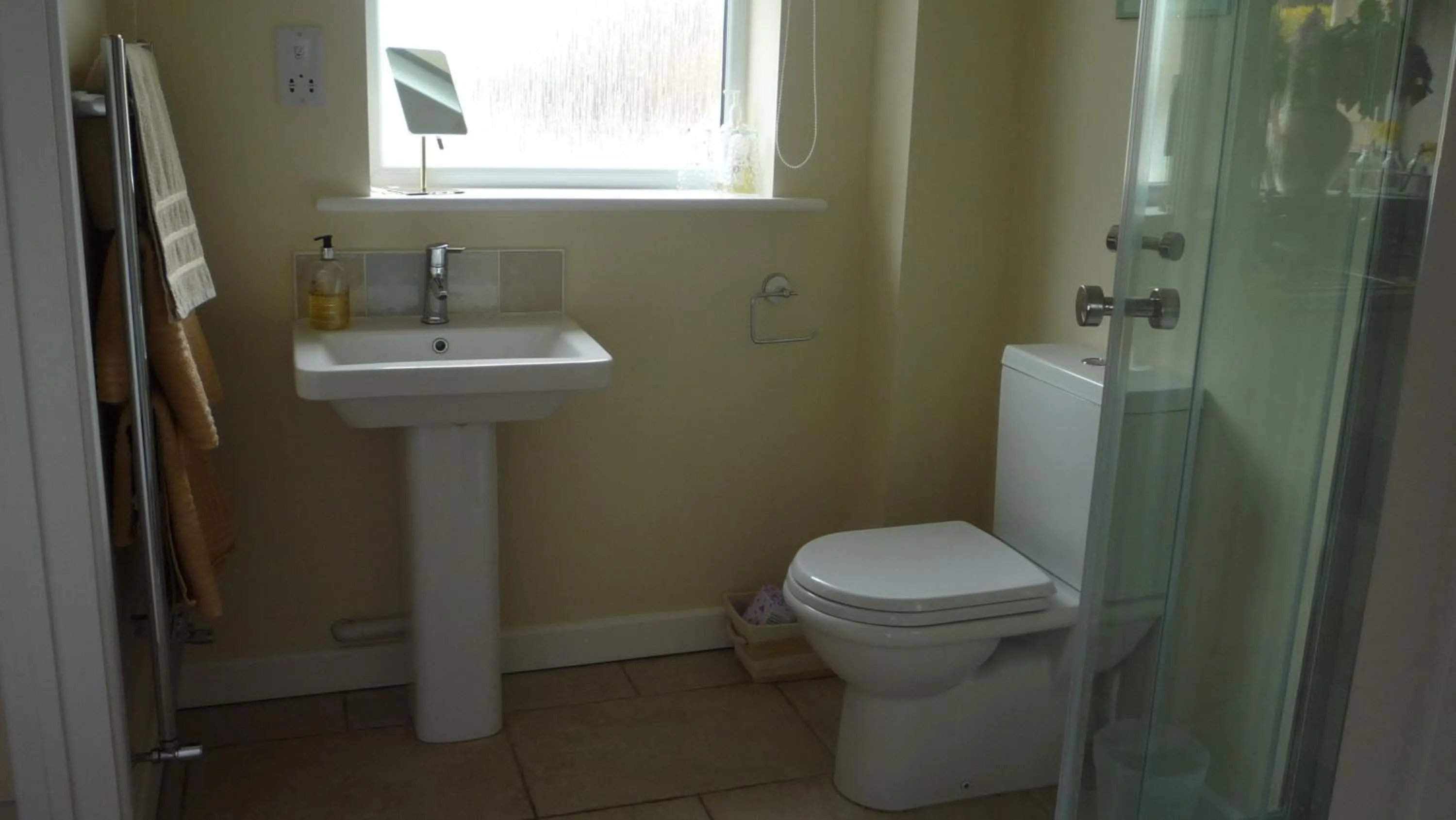 Toilet in The Little Annexe