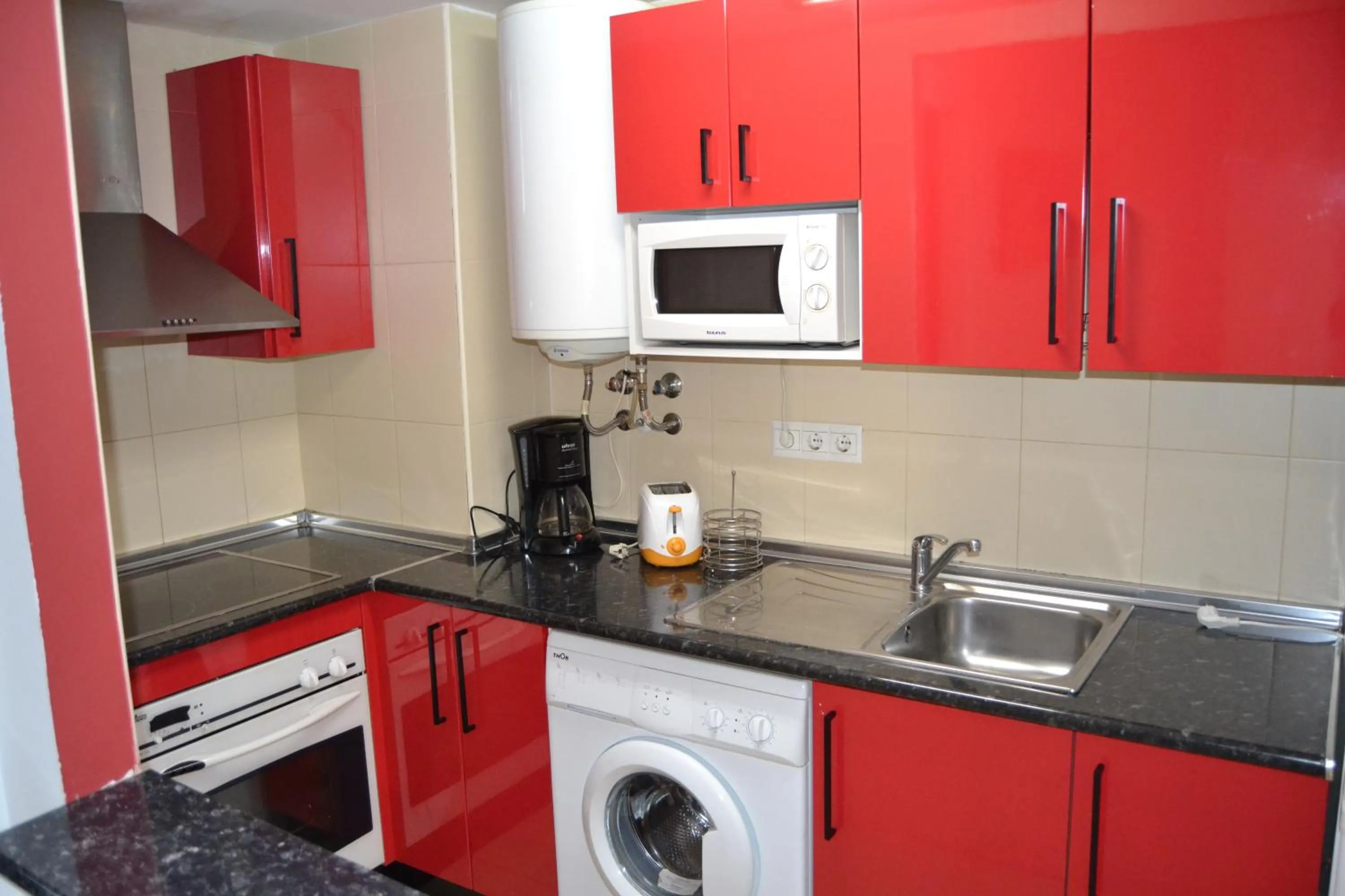 Kitchen or kitchenette in Apartamento Eursu Playa