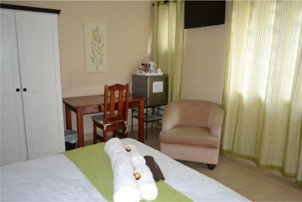 Bedroom, Bed in Hunters B&B