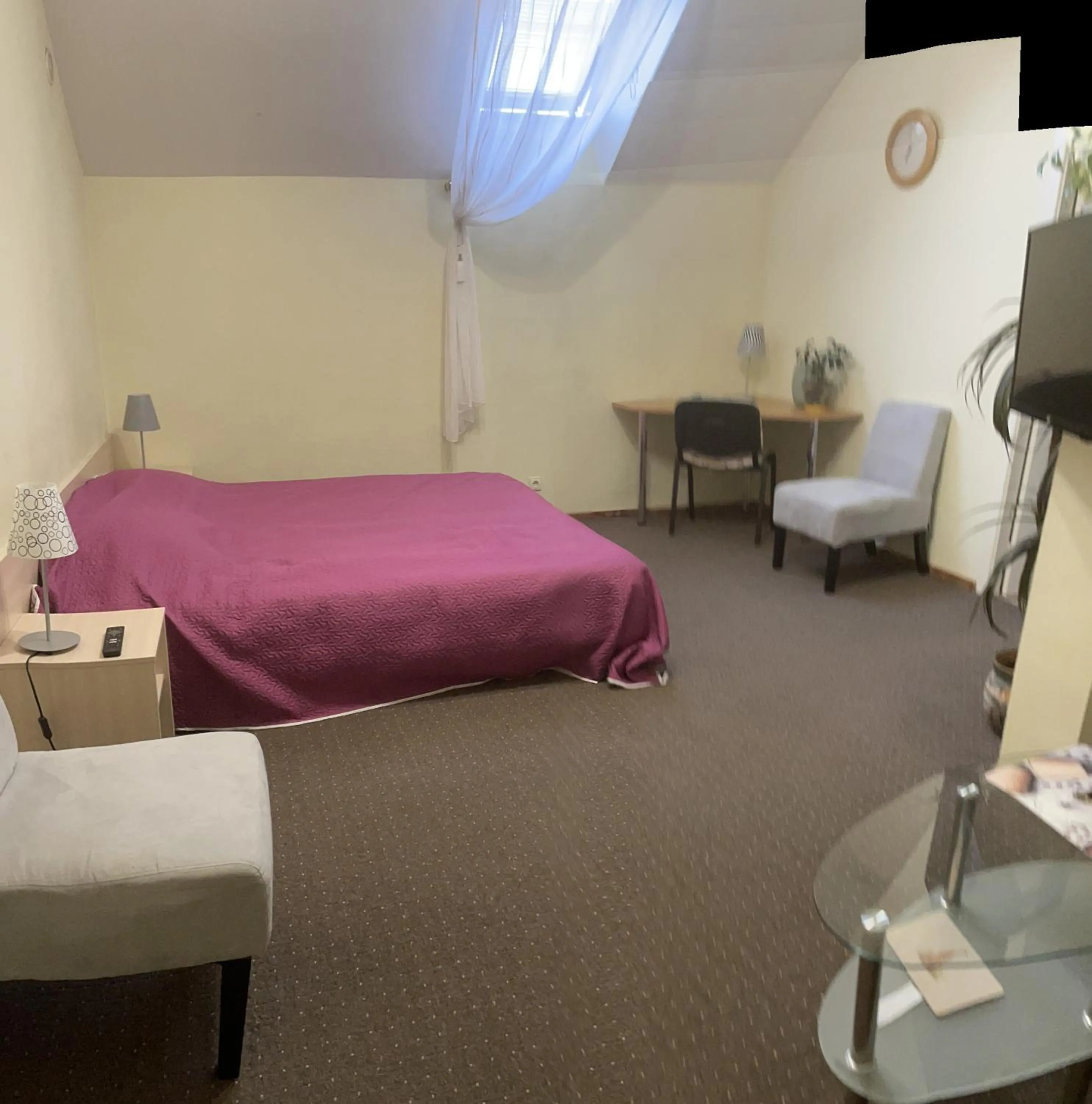 Photo of the whole room, Bed in Valentina's Rooms