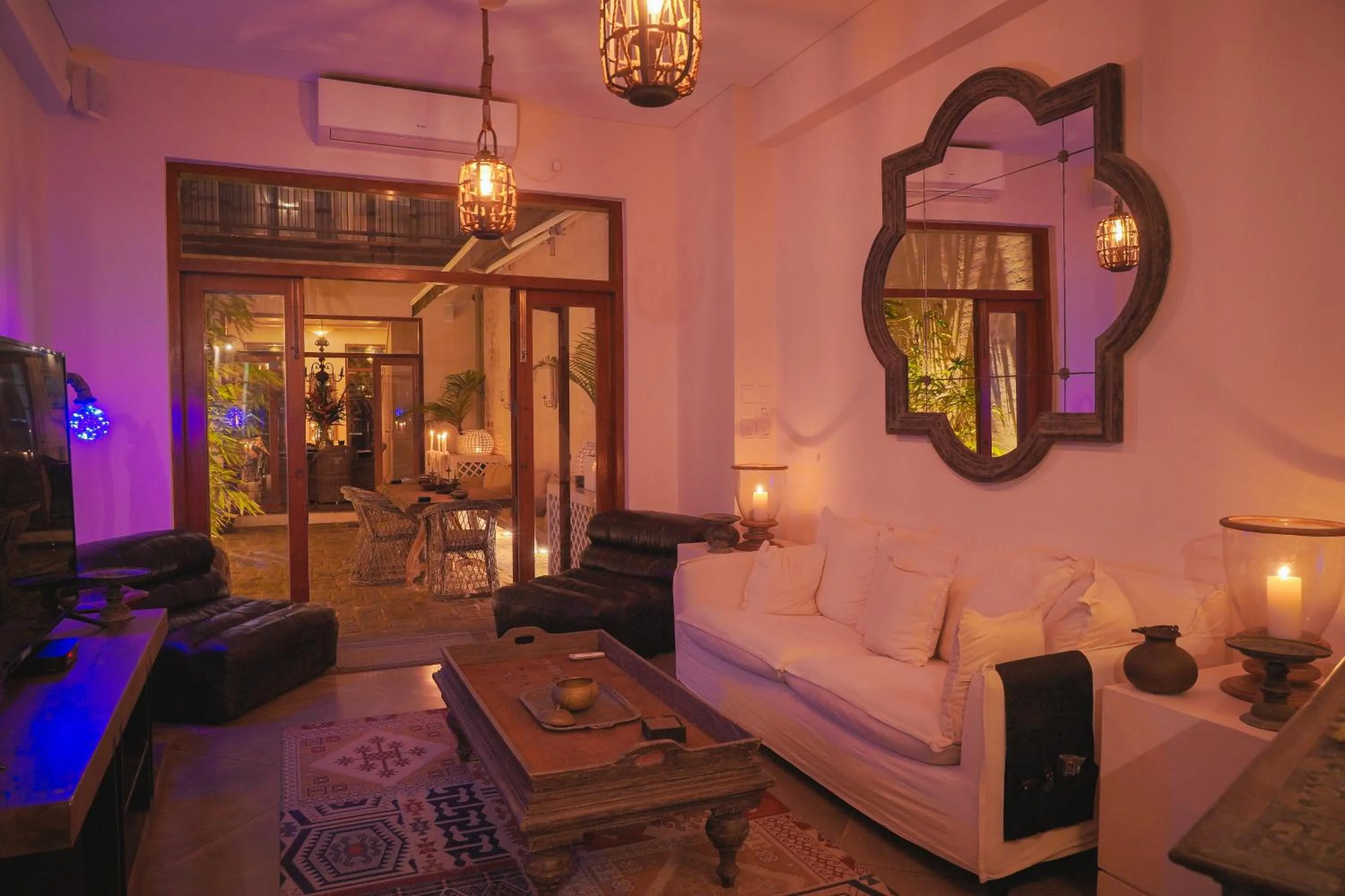 Communal lounge/ TV room in Church Street Townhouse