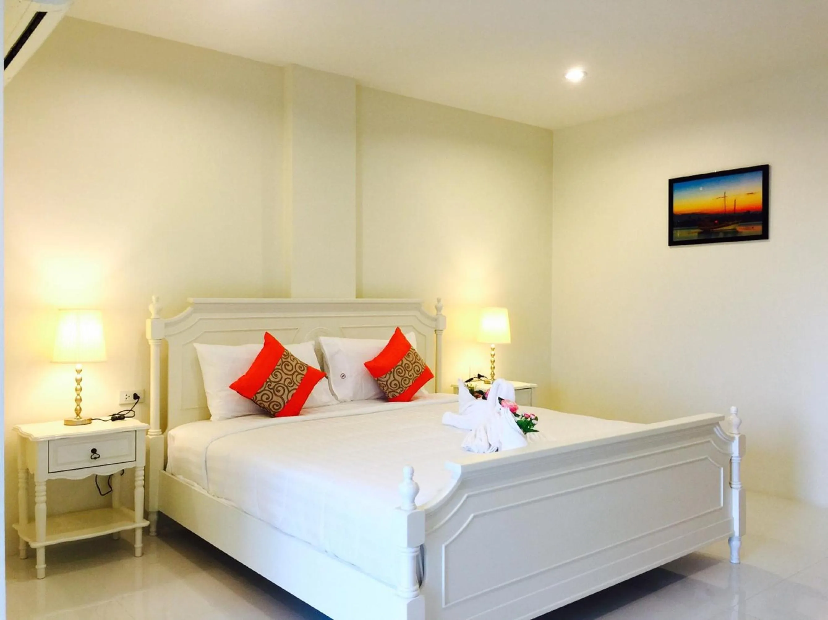 Photo of the whole room, Bed in JS Residence Krabi