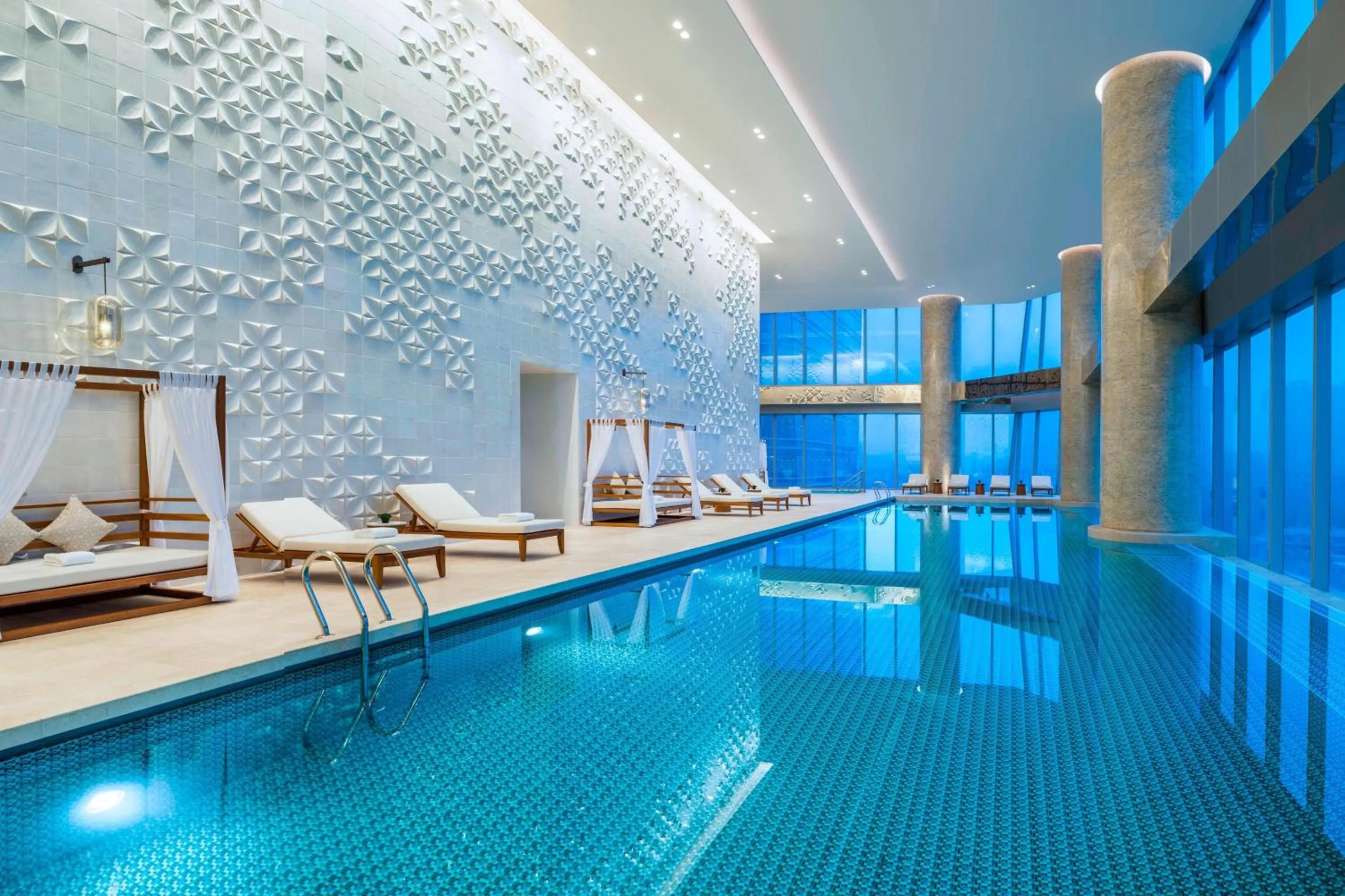 Swimming pool in Meixi Lake Hotel, a Luxury Collection Hotel, Changsha