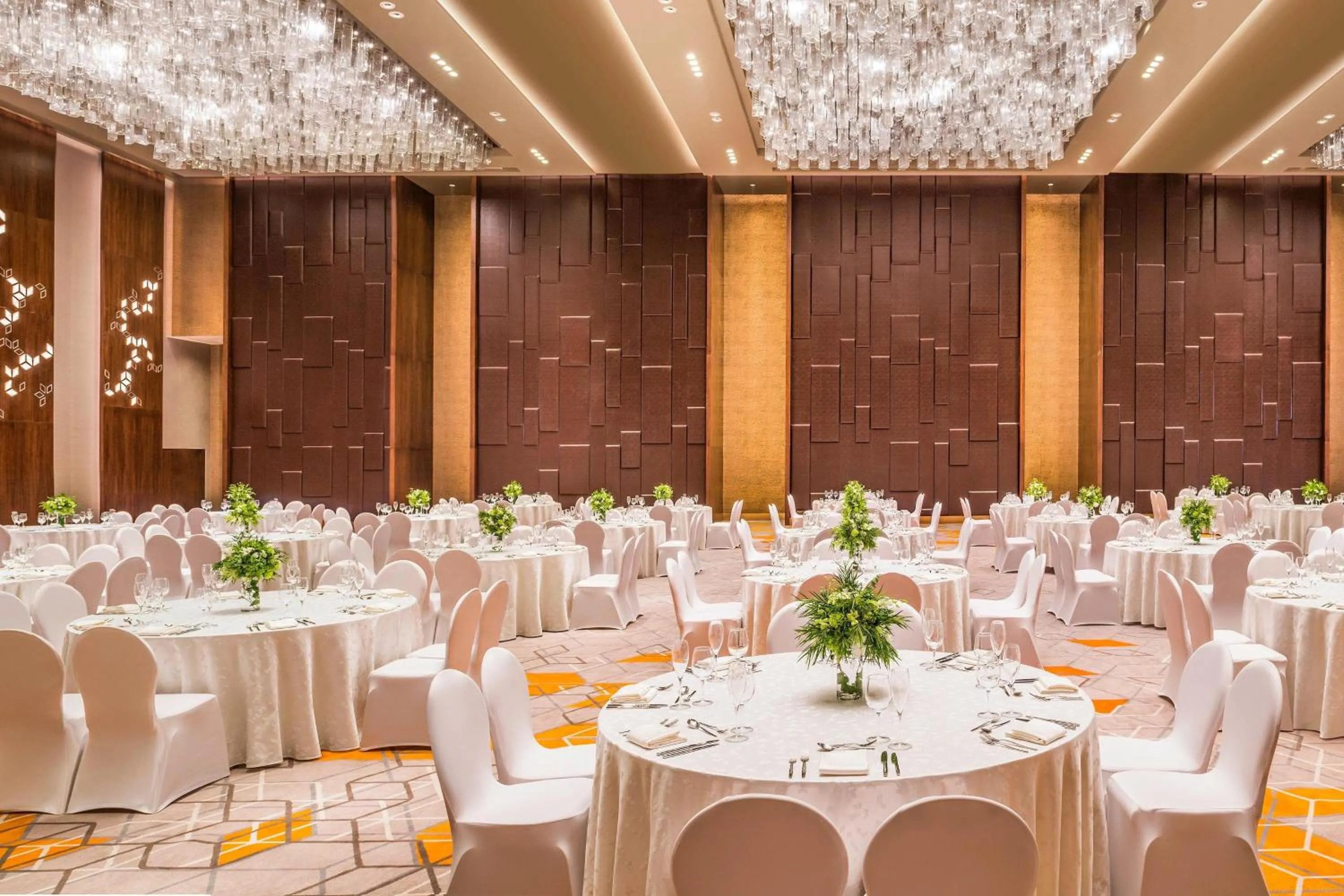 Meeting/conference room in Meixi Lake Hotel, a Luxury Collection Hotel, Changsha
