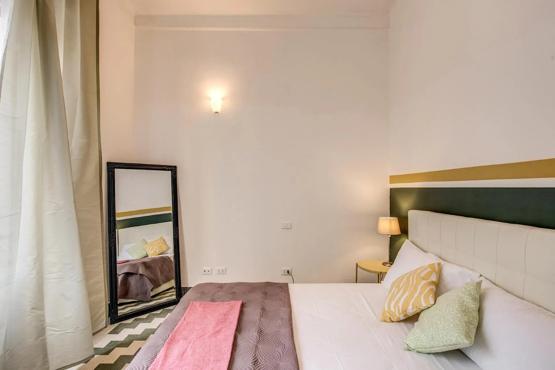 AwesHomeItaly - Bay Windows Apartment