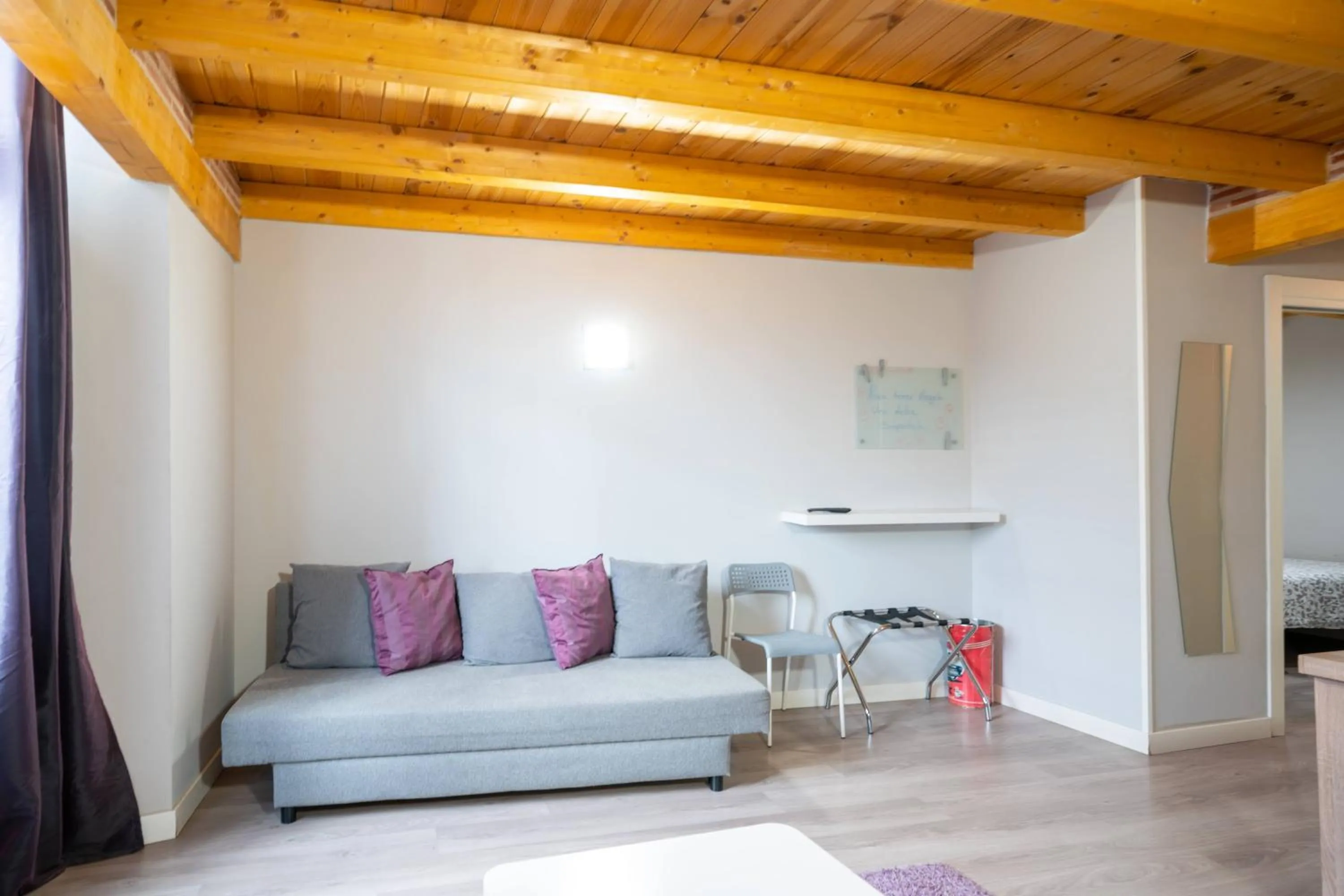 Communal lounge/ TV room in Apartamentos GO - Leopoldo Cano Center