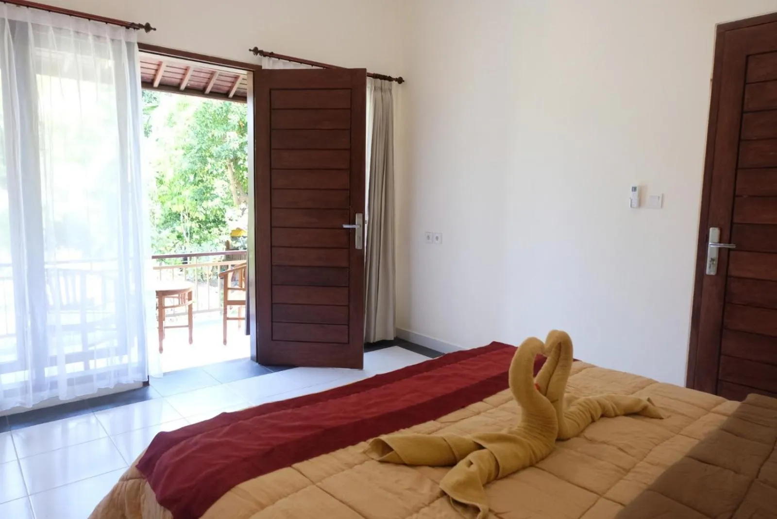 Bed in Ary House Ubud