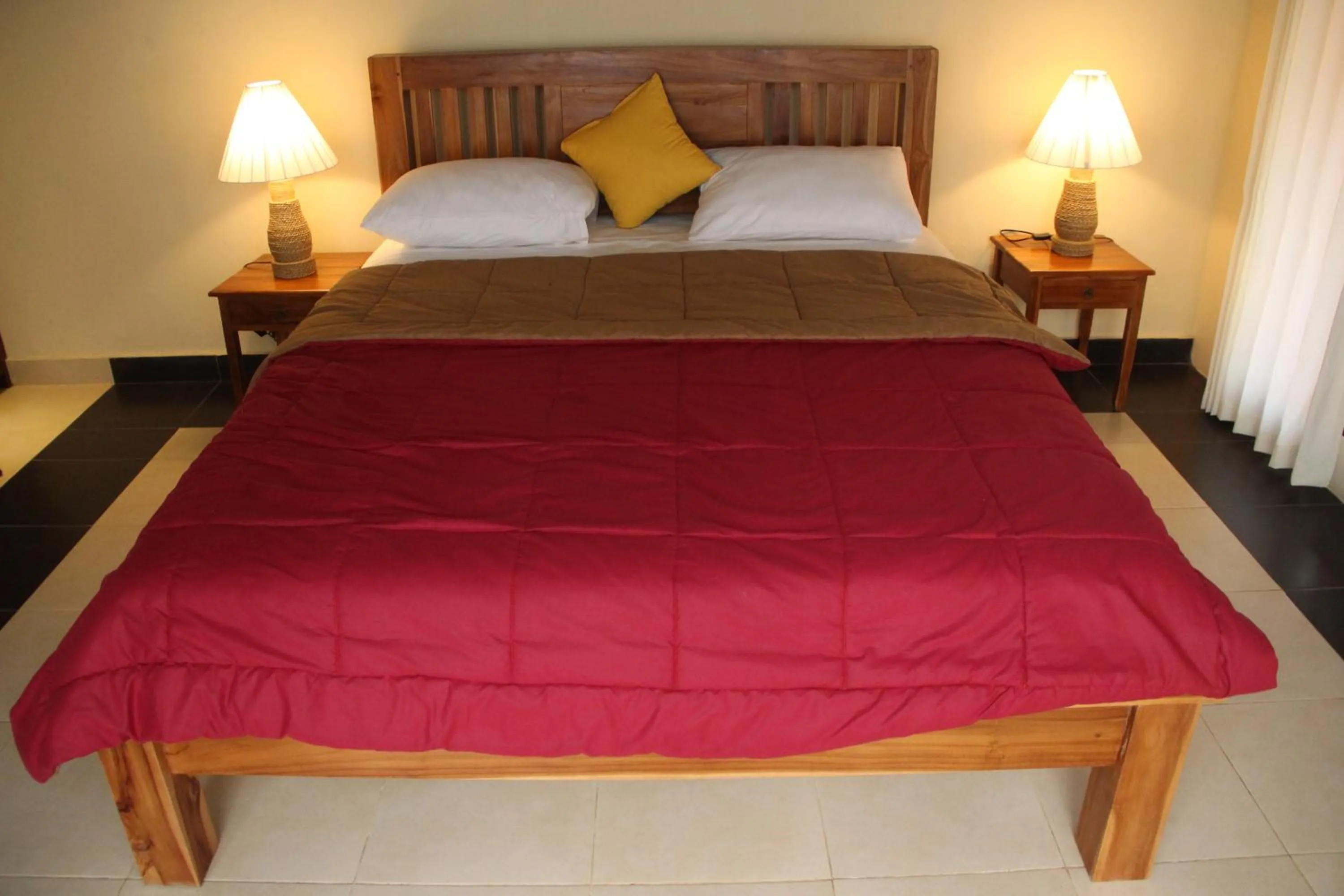 Bed in Ary House Ubud