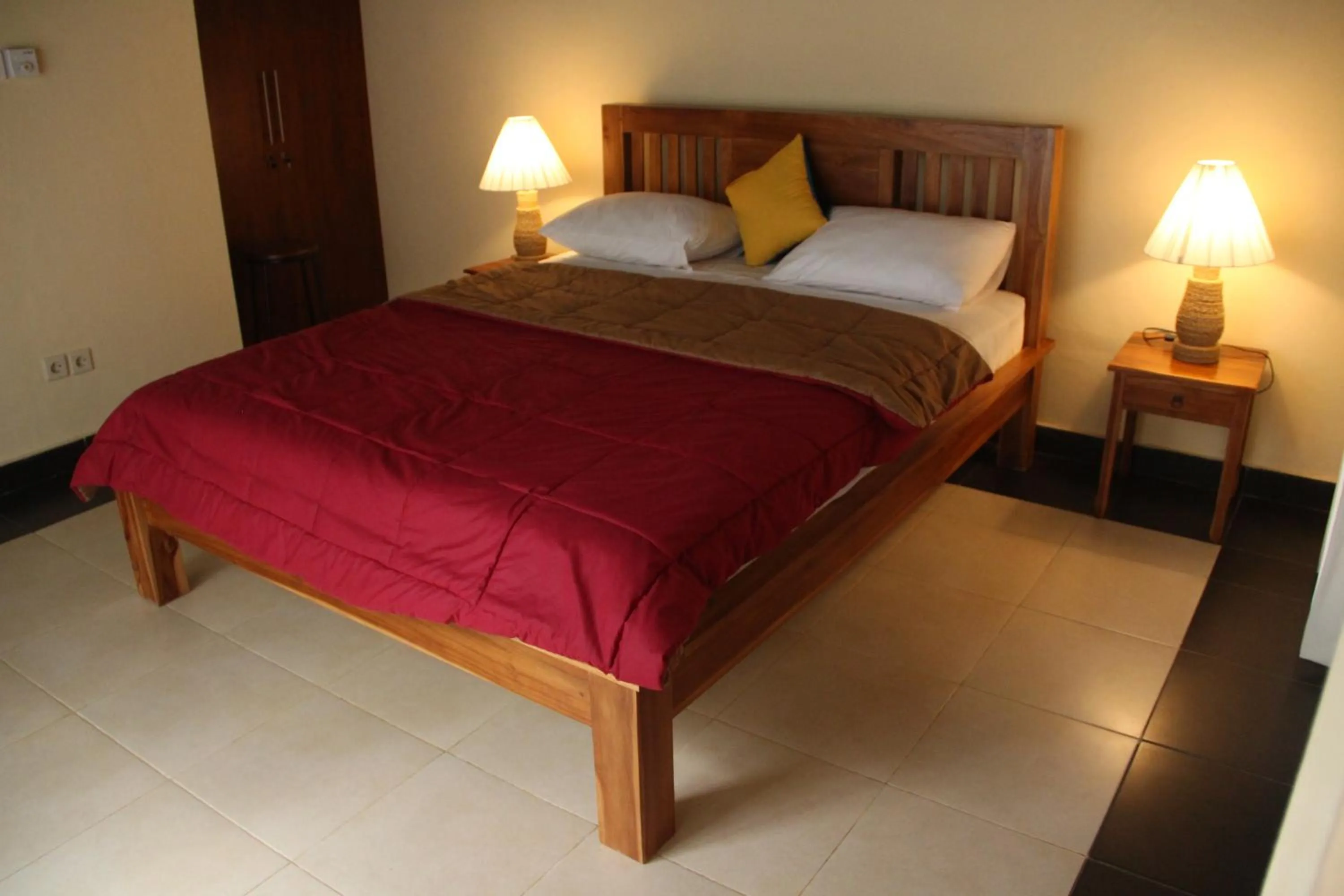 Bed in Ary House Ubud