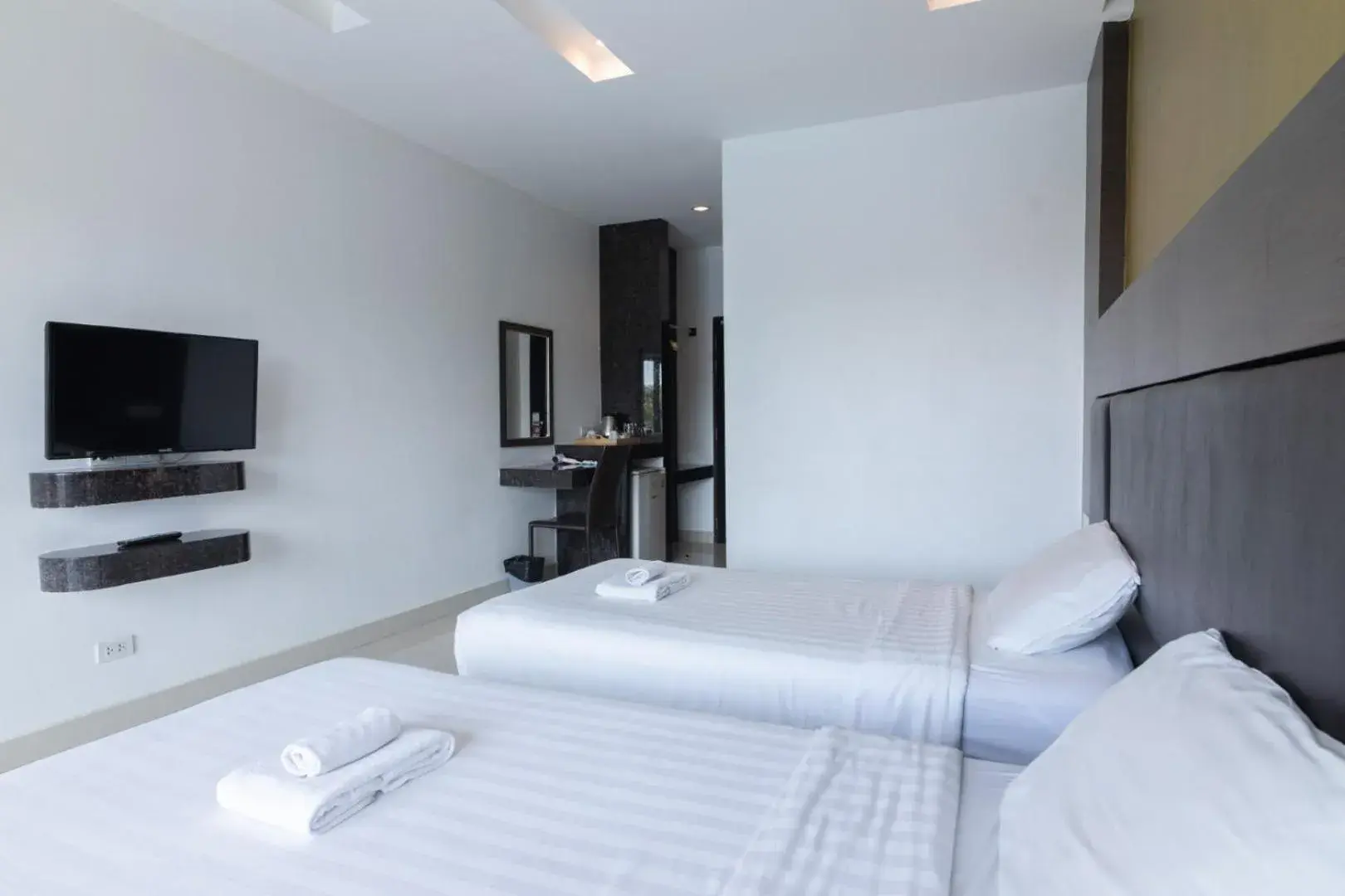 Bedroom, Bed in Tribe Pattaya SHA certificated