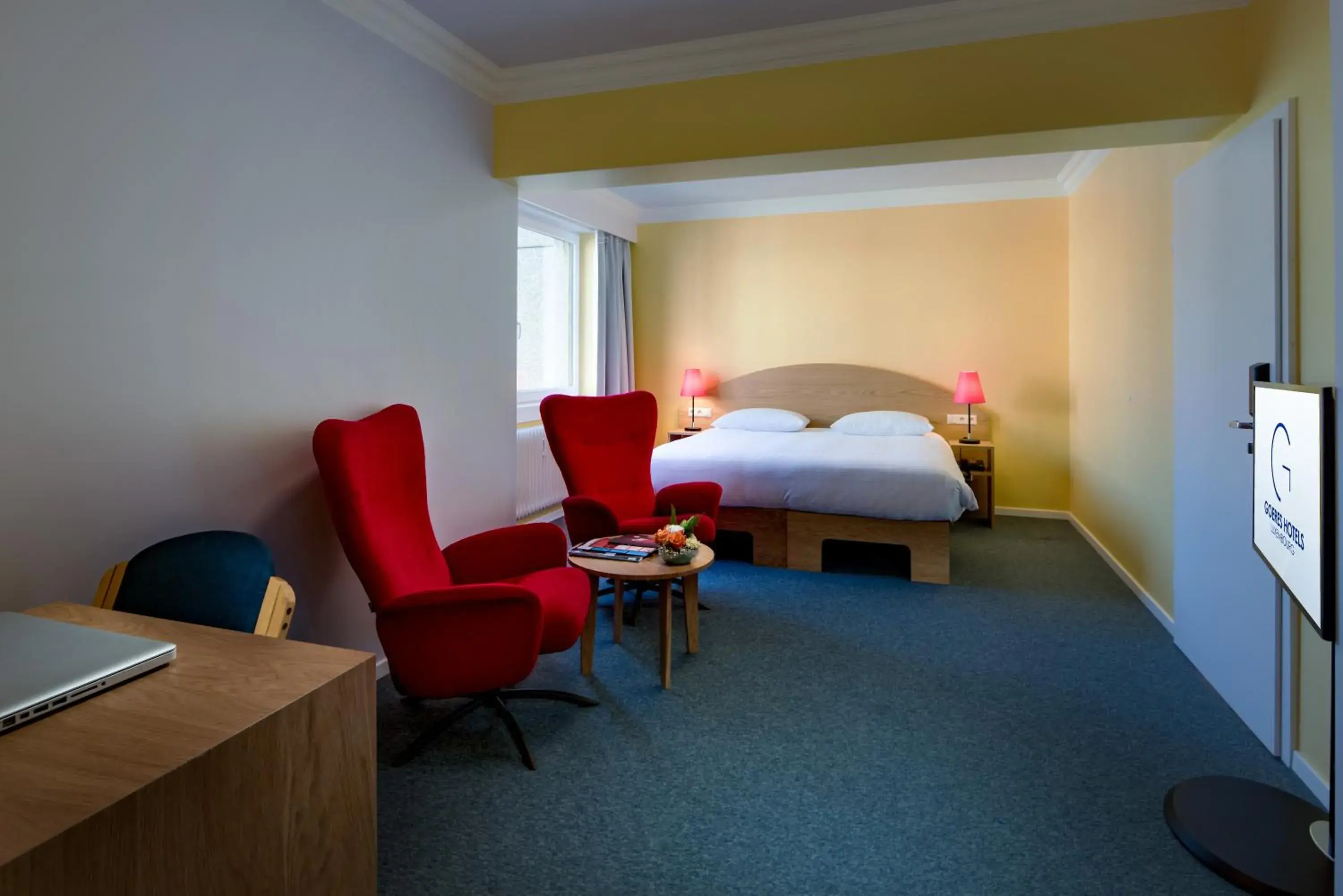 Bedroom, Bed in Hotel Parc Belle-Vue Bedroom, Bed in Hotel Parc Belle-Vue