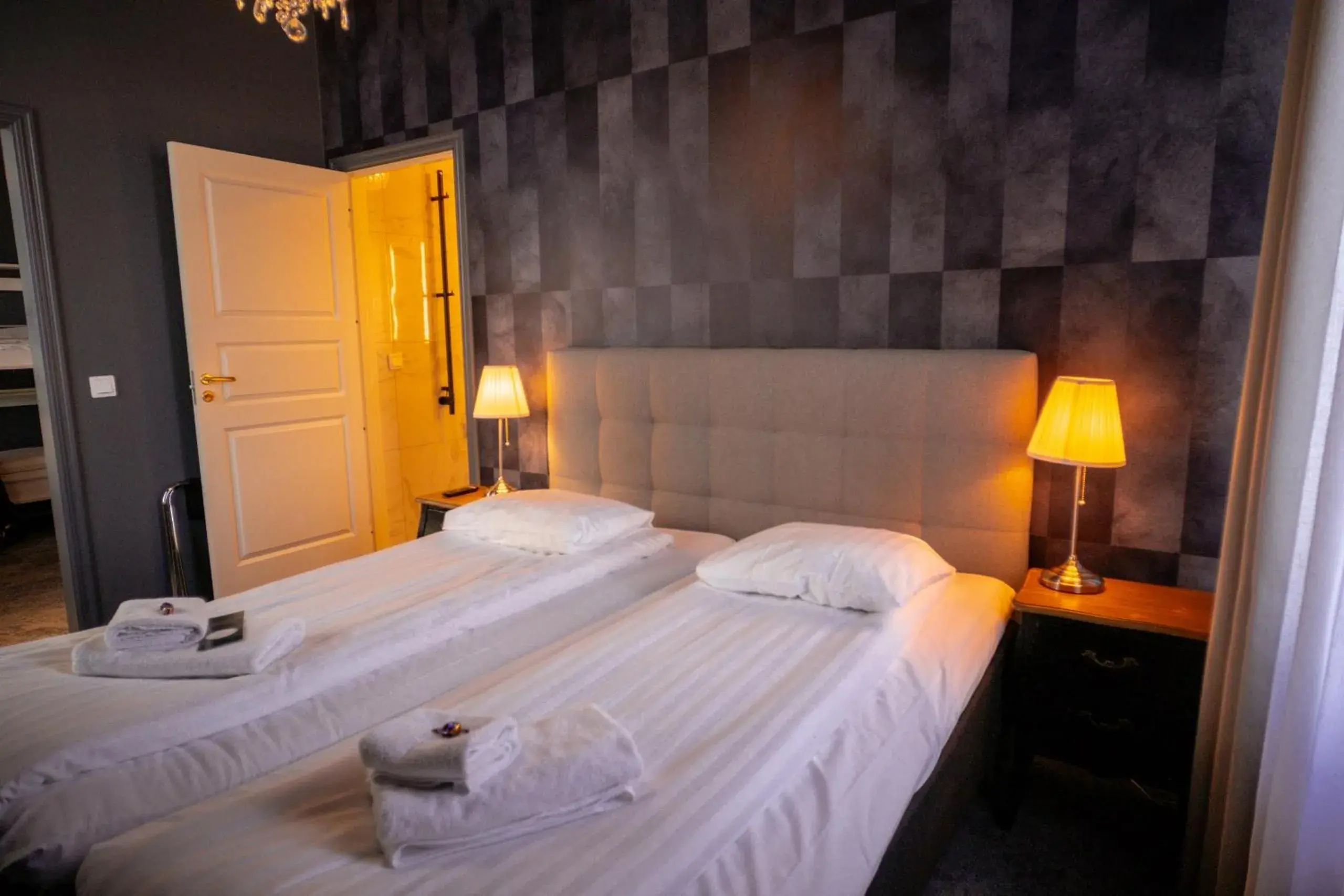 Family Room - single occupancy in Hotell Drottninggatan 11 Family Room - single occupancy in Hotell Drottninggatan 11