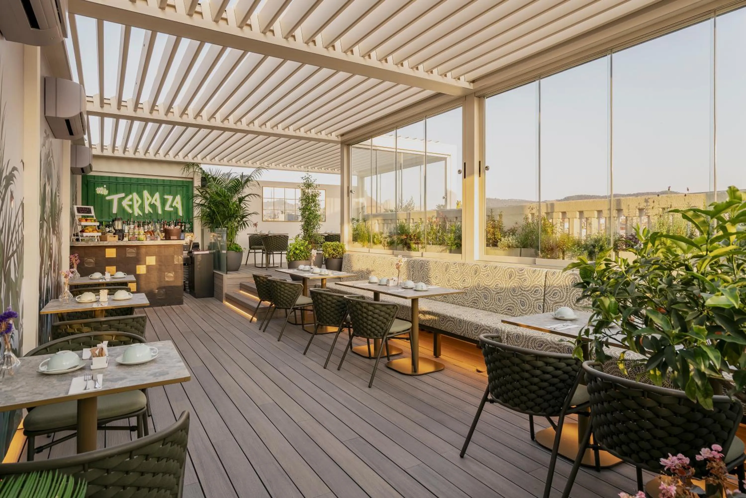 Balcony/Terrace in Vincci Mae