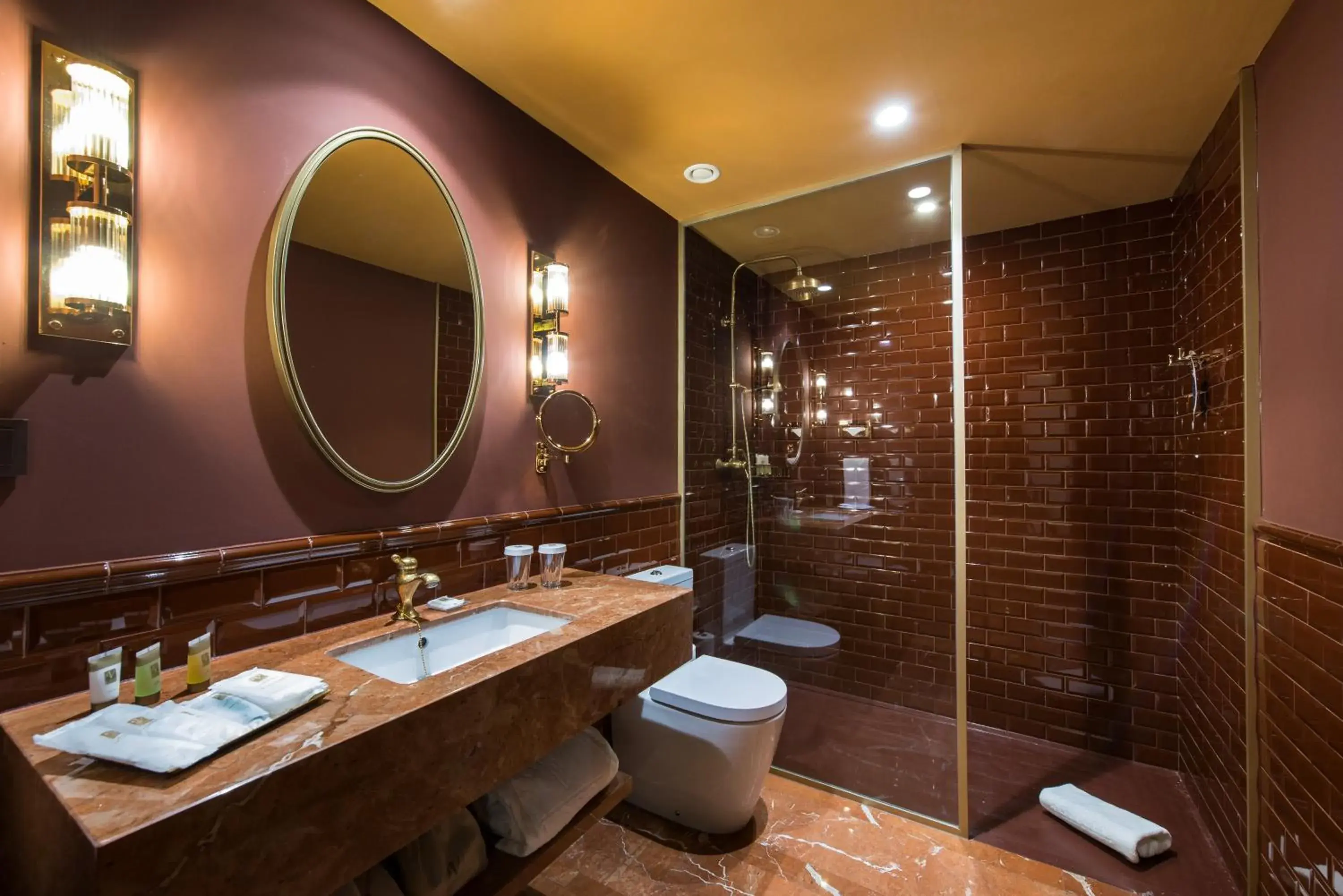 Bathroom in Vincci Mae Bathroom in Vincci Mae