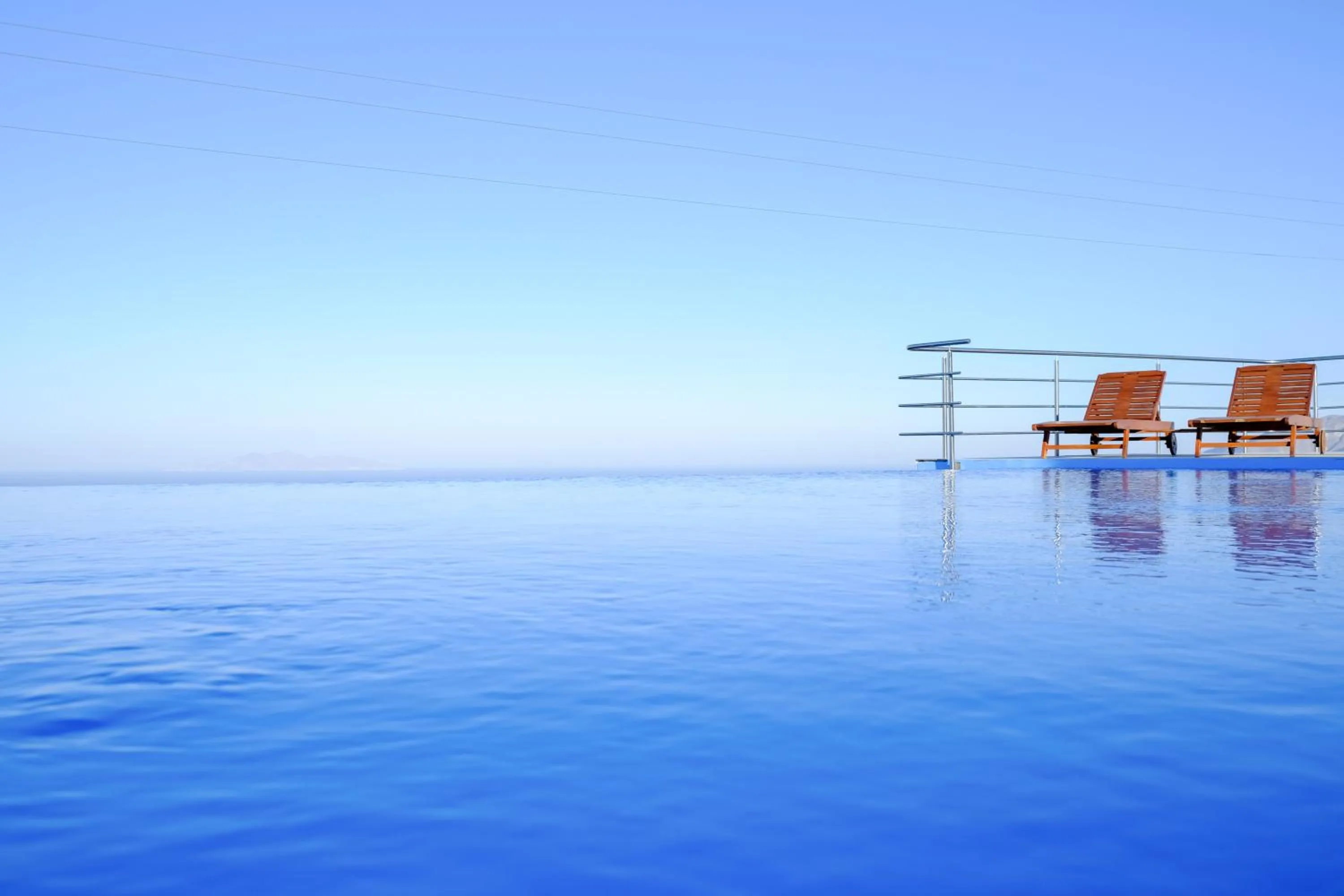 Day in Luna Rossa Santorini