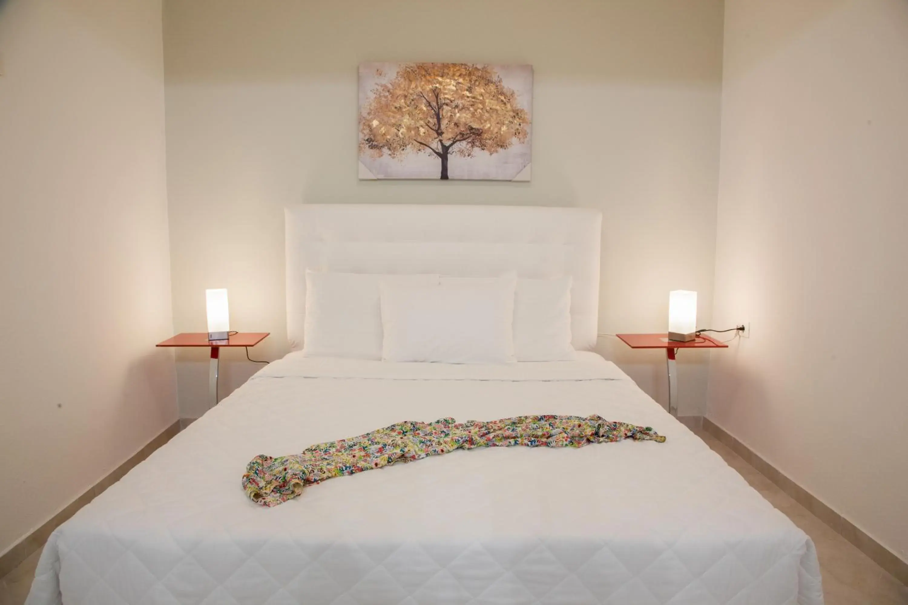 Superior One-Bedroom Apartment with Veranda and Wide Sunrise Sea View in Luna Rossa Santorini Superior One-Bedroom Apartment with Veranda and Wide Sunrise Sea View in Luna Rossa Santorini