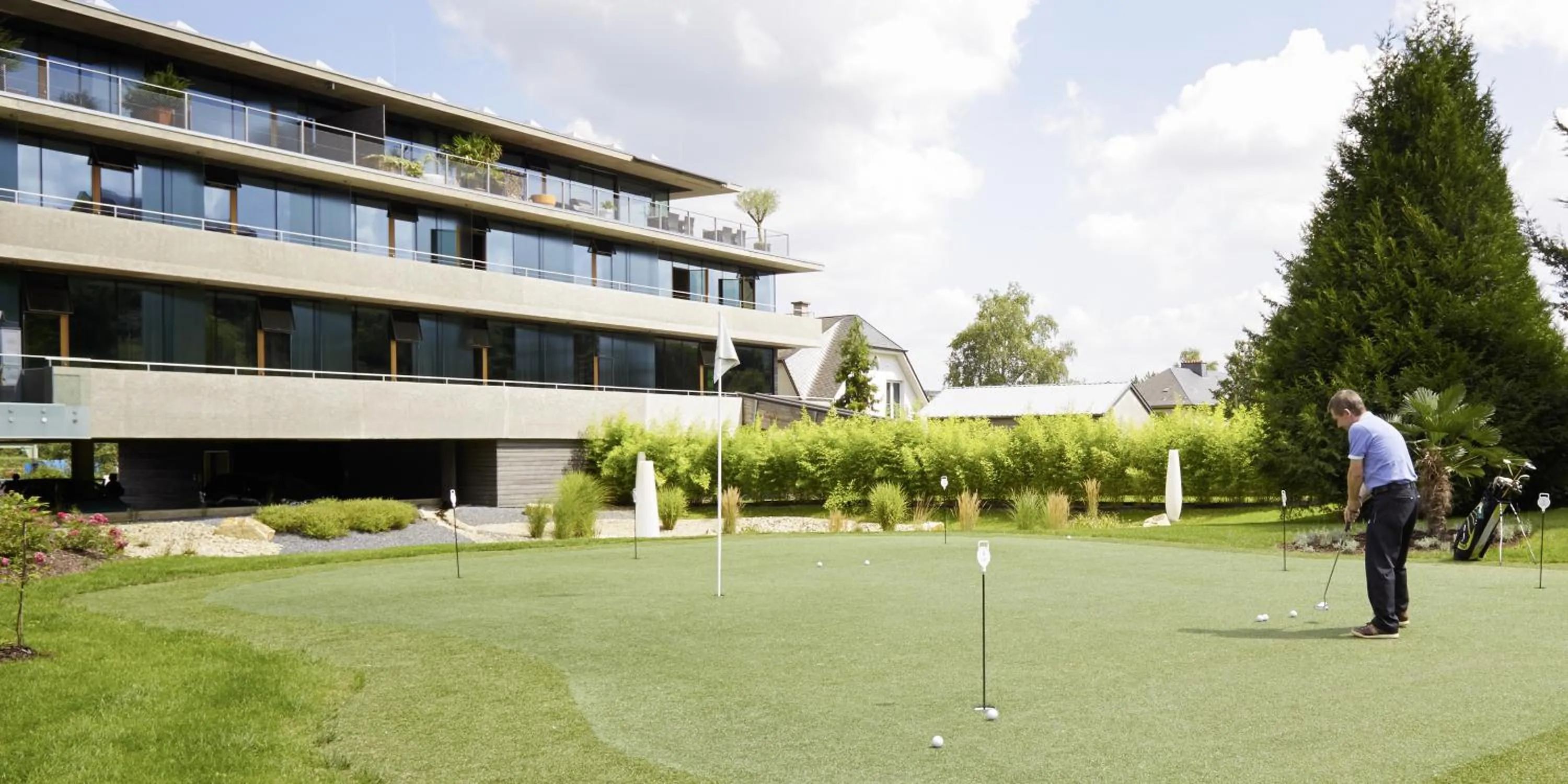 Golfcourse in Hotel de l'Ecluse Superior