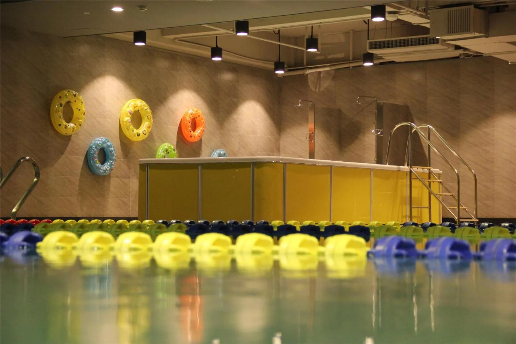 Swimming pool in Green Park Hotel Tianjin