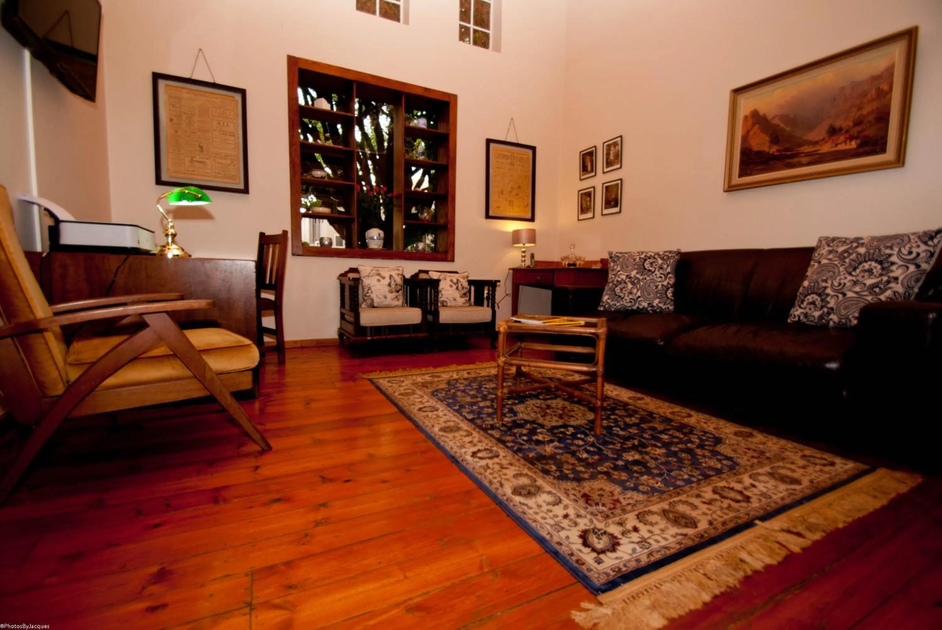 Communal lounge/ TV room in Huys ten Bosch