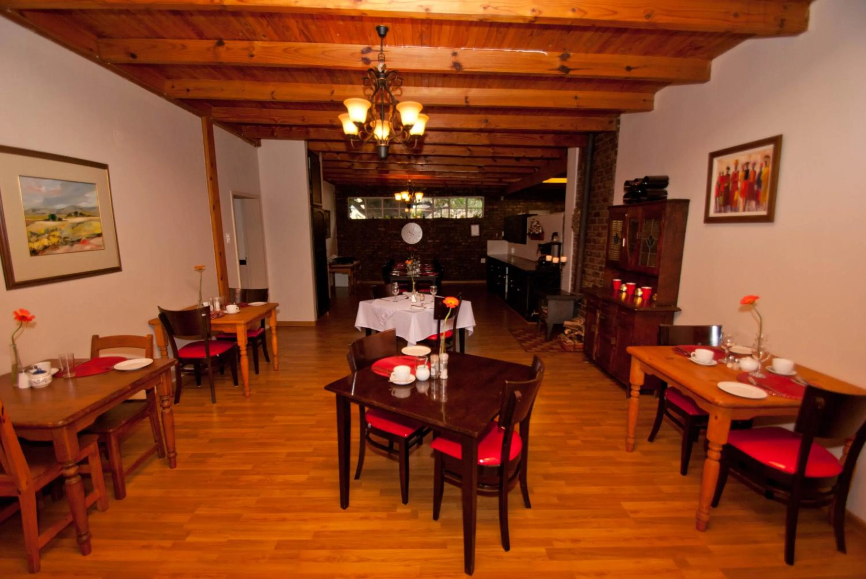 Restaurant/places to eat in Huys ten Bosch