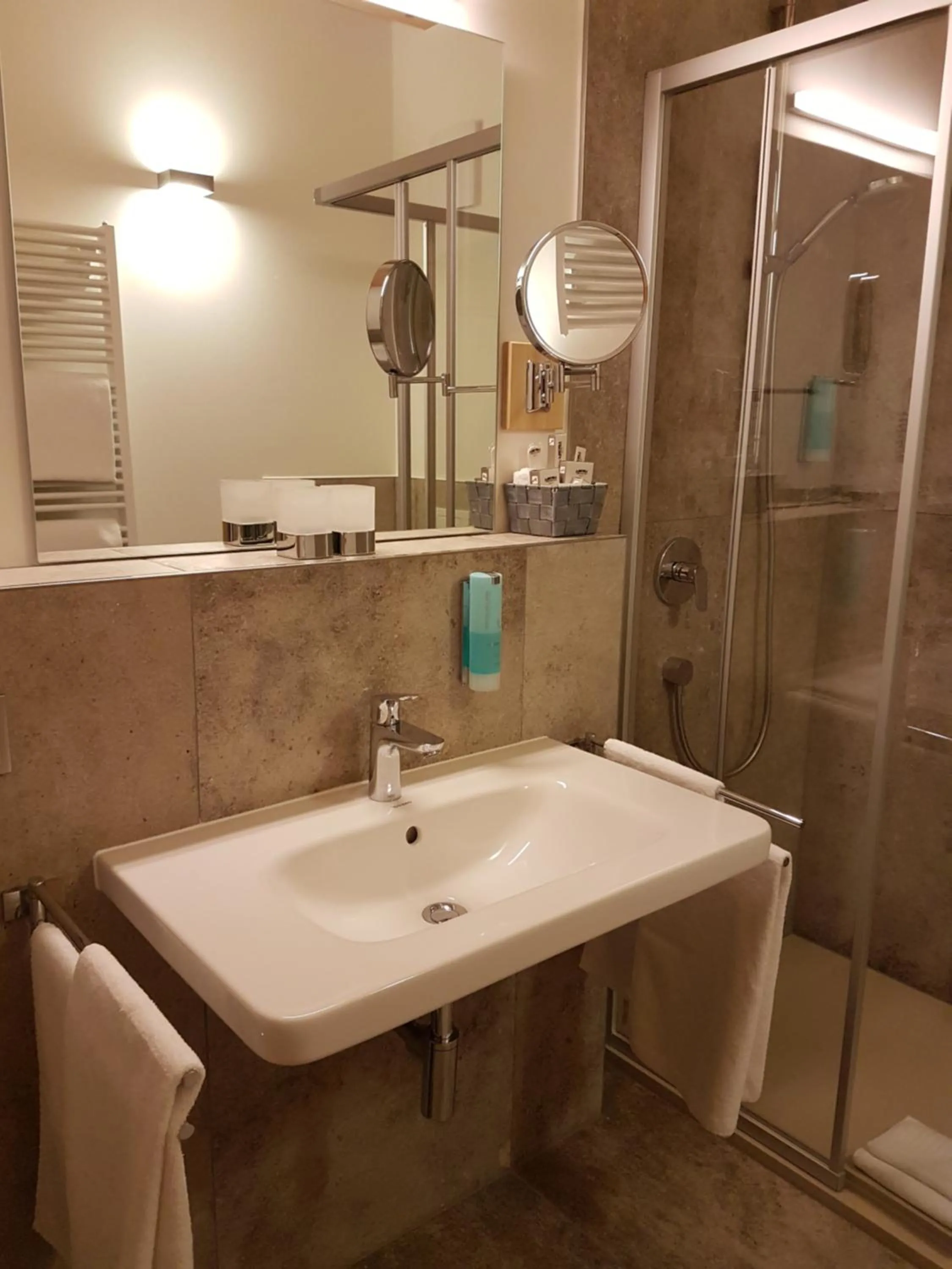Bathroom in Gästehaus der Geroldsauer Mühle