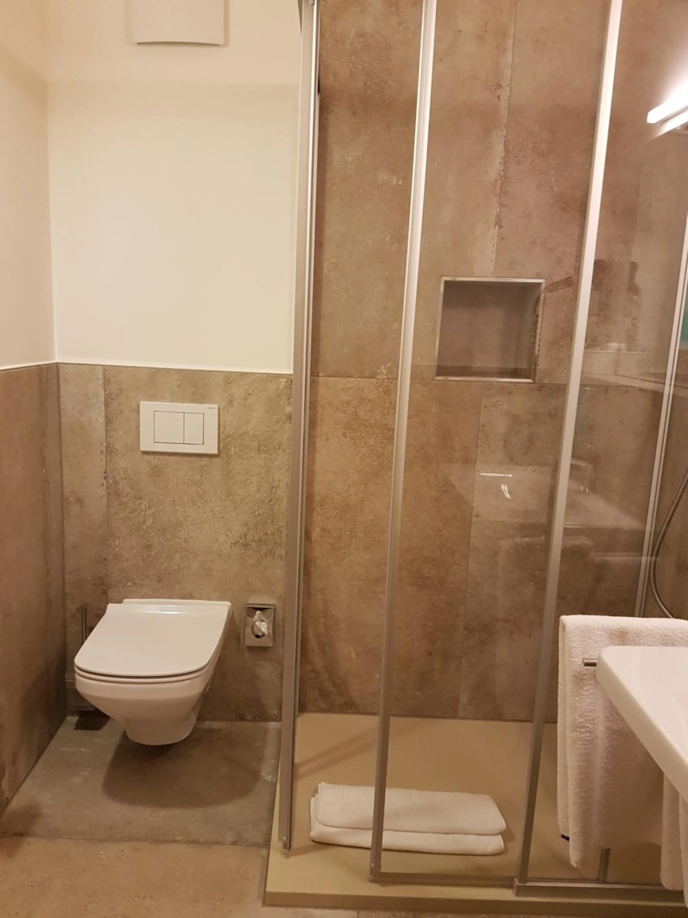Bathroom in Gästehaus der Geroldsauer Mühle