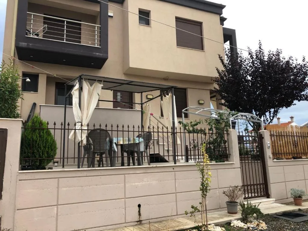 Three-Bedroom House in AM Beach House