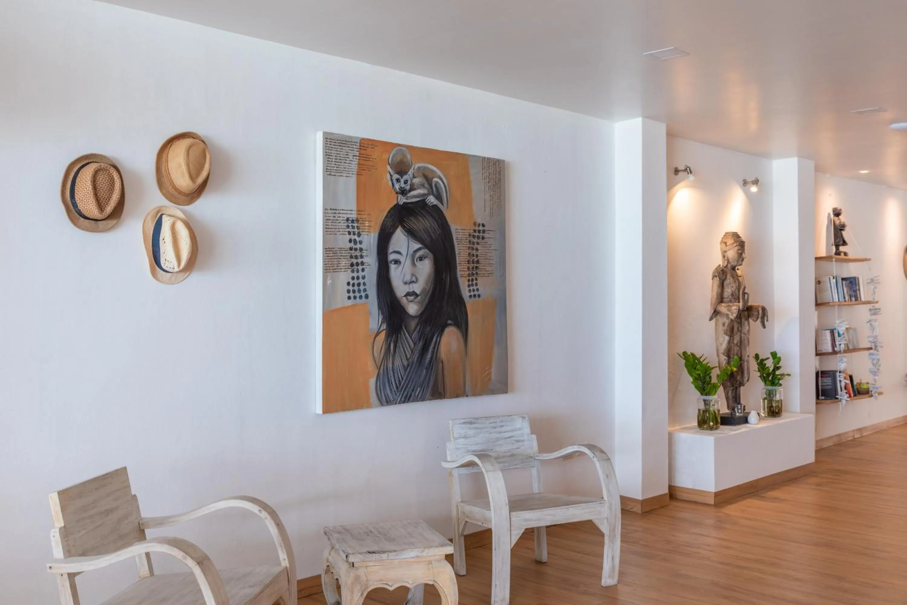 Decorative detail in Riviera Beach Hotel