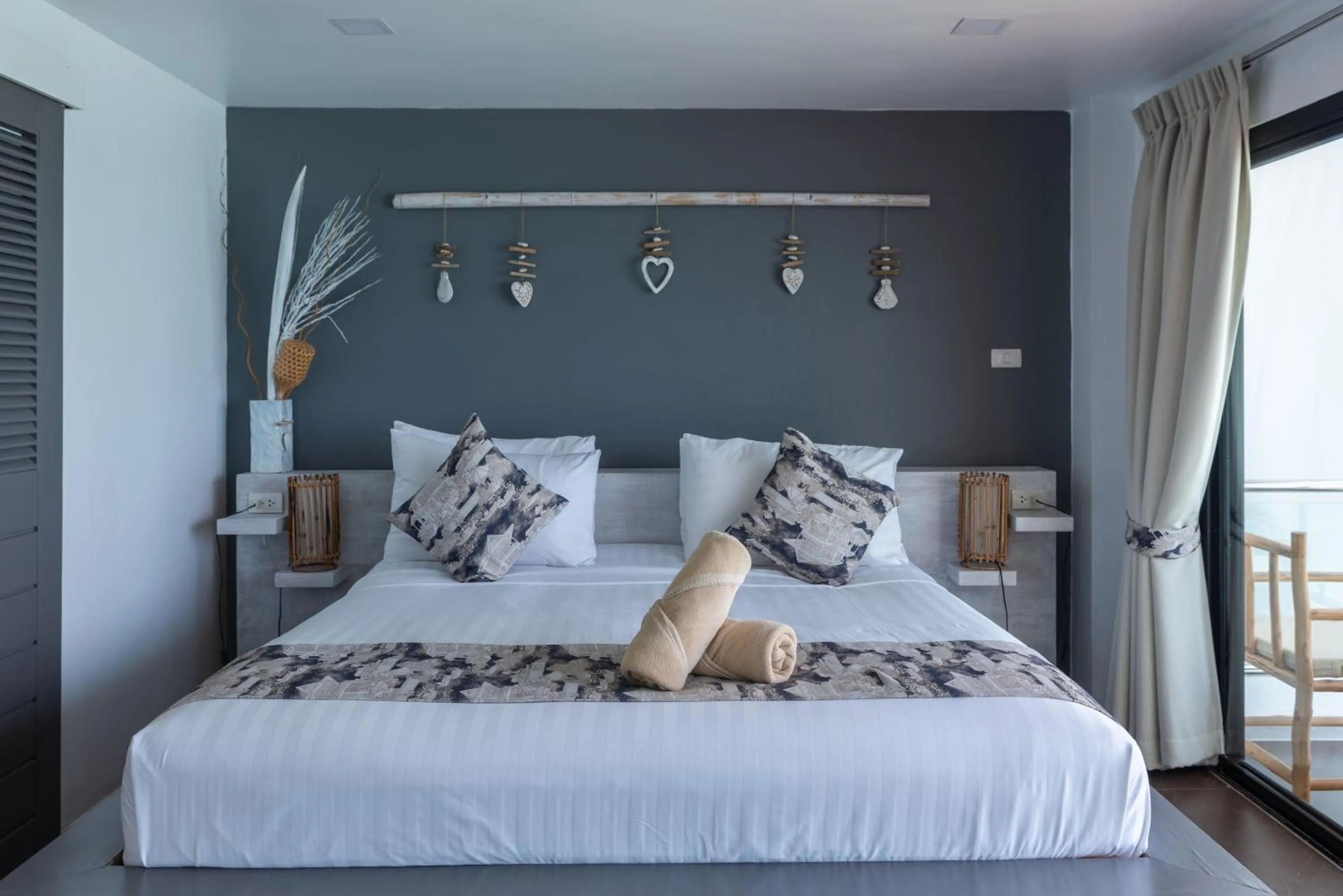 Bed in Riviera Beach Hotel