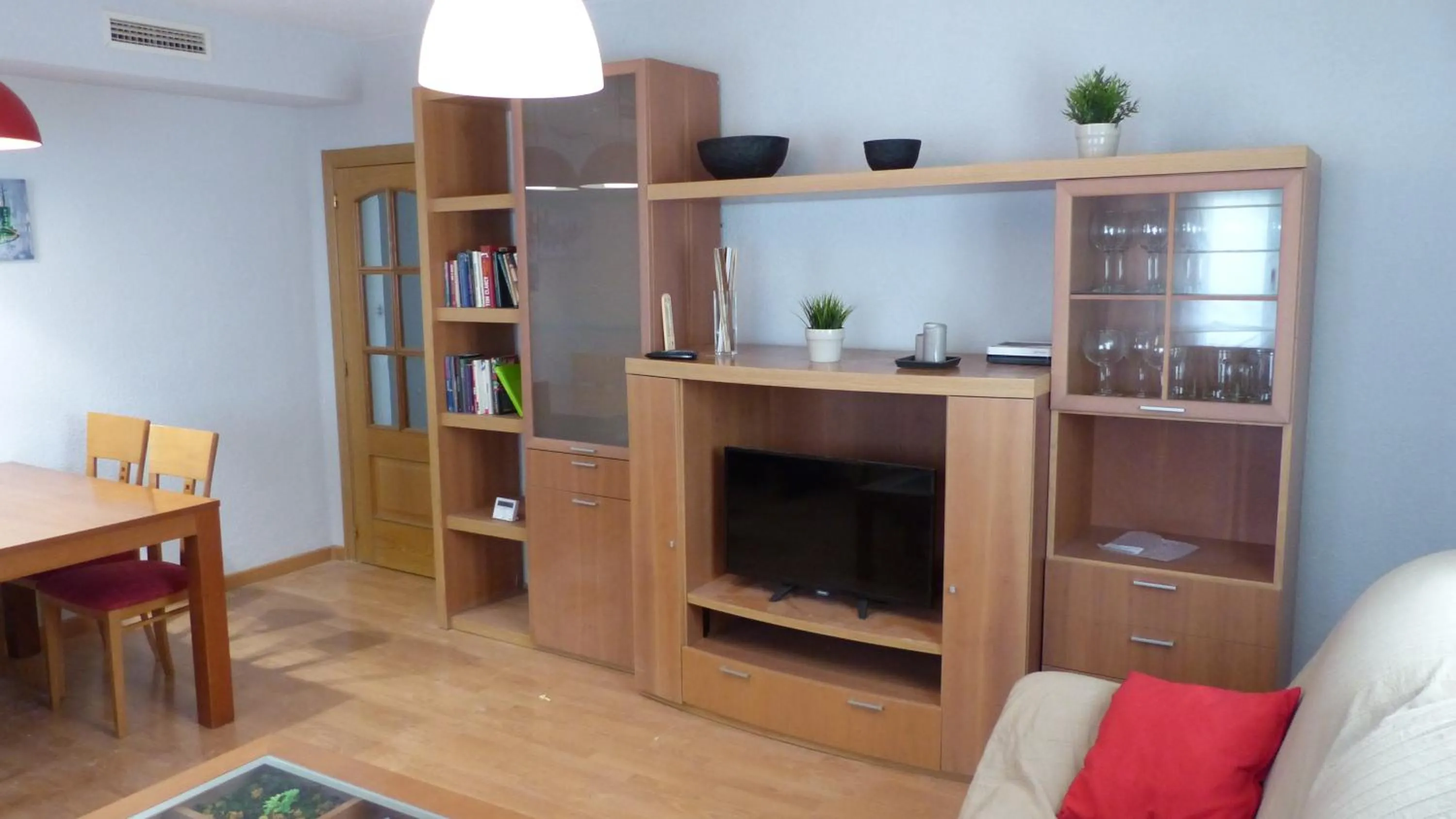 TV and multimedia in Apartamento Aluche con parking gratuito