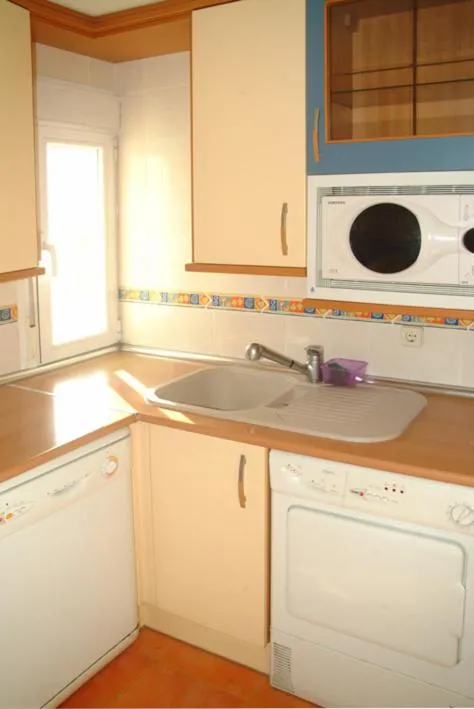 Kitchen or kitchenette in Apartamento Aluche con parking gratuito