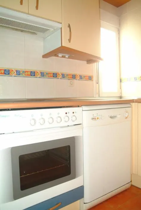 Kitchen or kitchenette in Apartamento Aluche con parking gratuito
