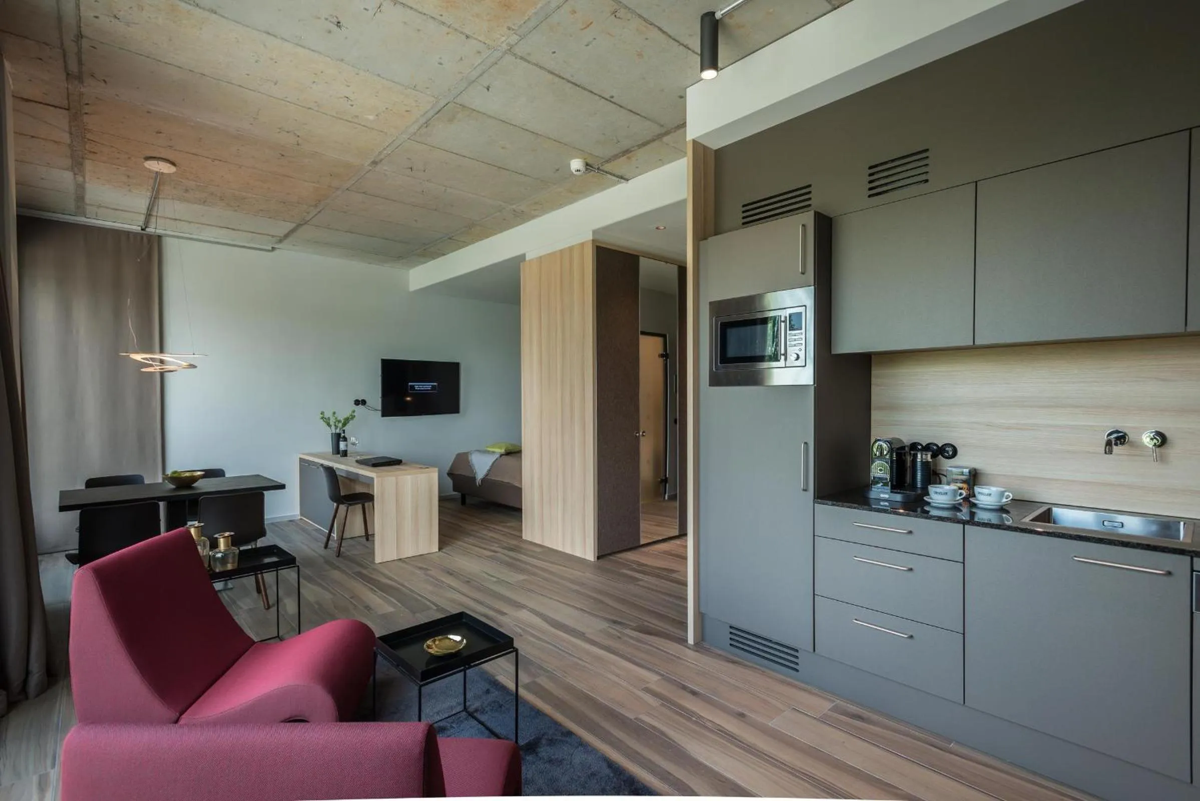 Kitchen or kitchenette in Golden Ball, Exclusive Serviced Apartments Munich