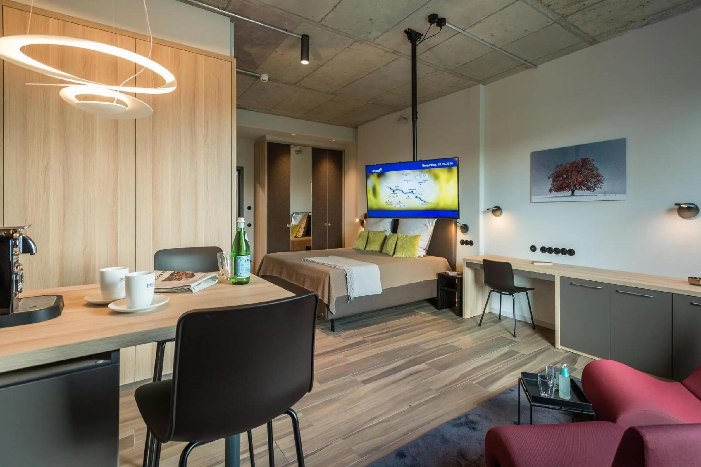 Bedroom, Bed in Golden Ball, Exclusive Serviced Apartments Munich