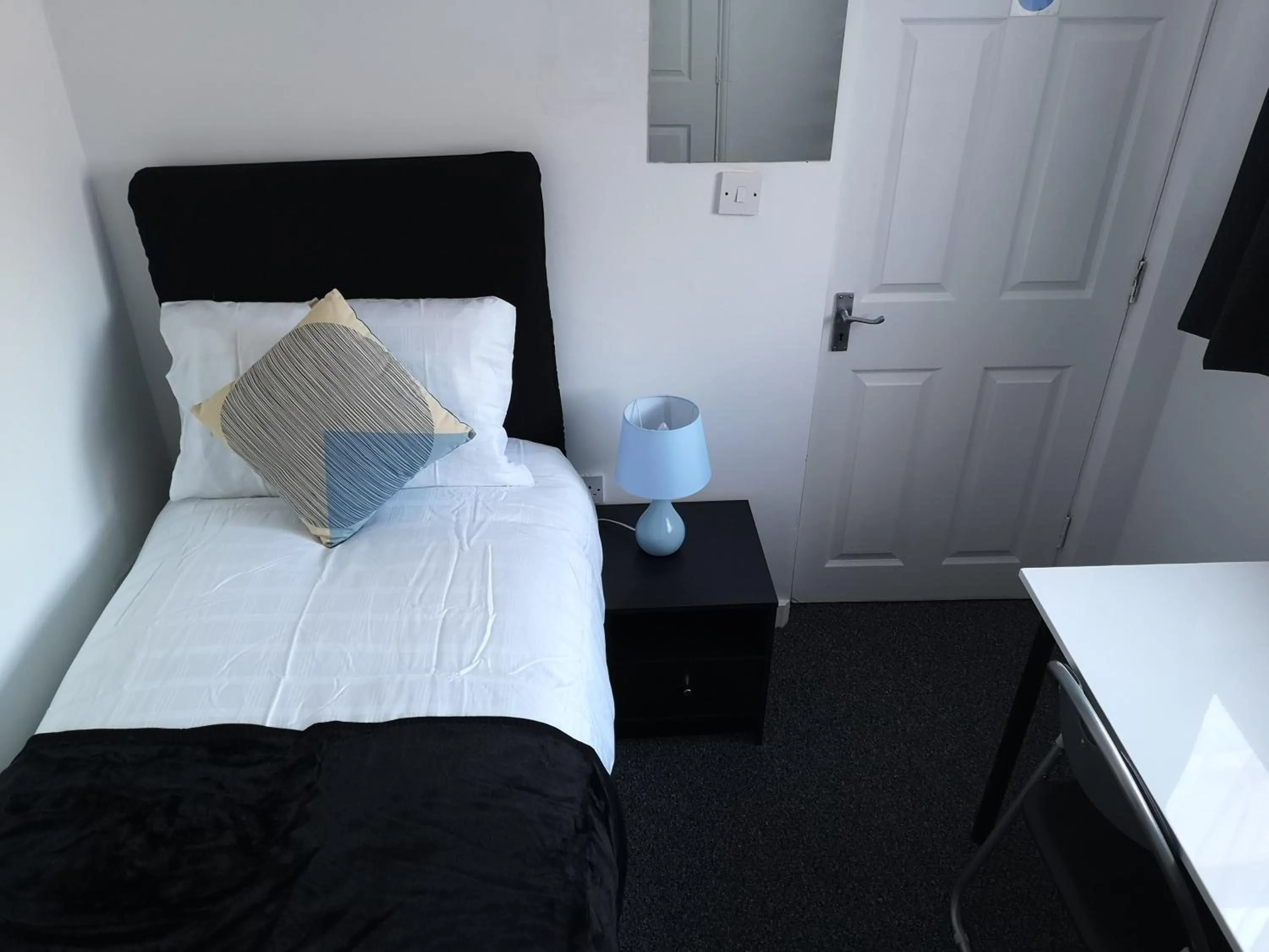 Bed in Havering Hotel