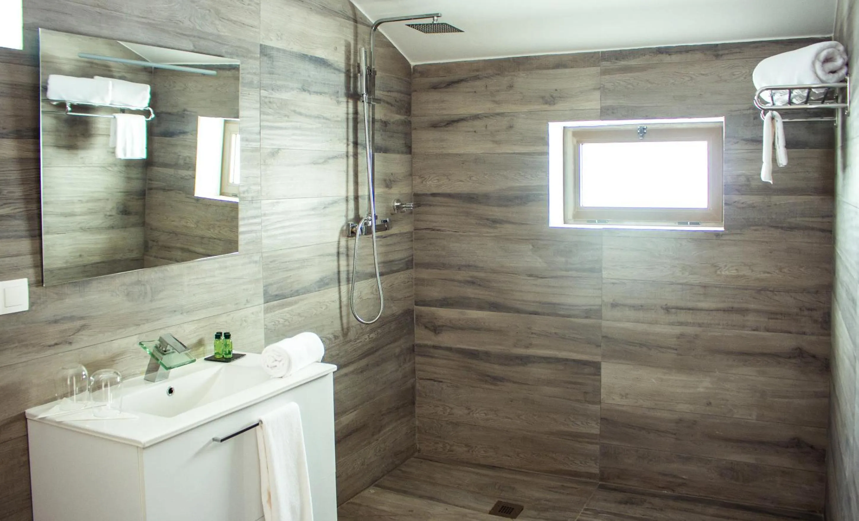 Bathroom in Hotel LIVVO Budha Beach