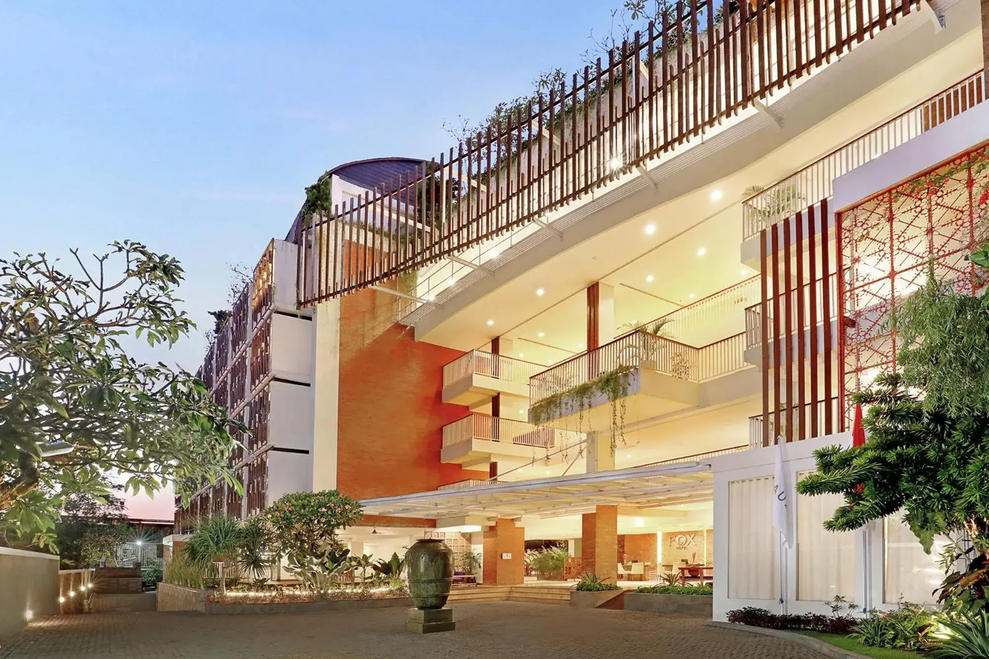 Facade/entrance in FOX Hotel Jimbaran Beach Bali Facade/entrance in FOX Hotel Jimbaran Beach Bali